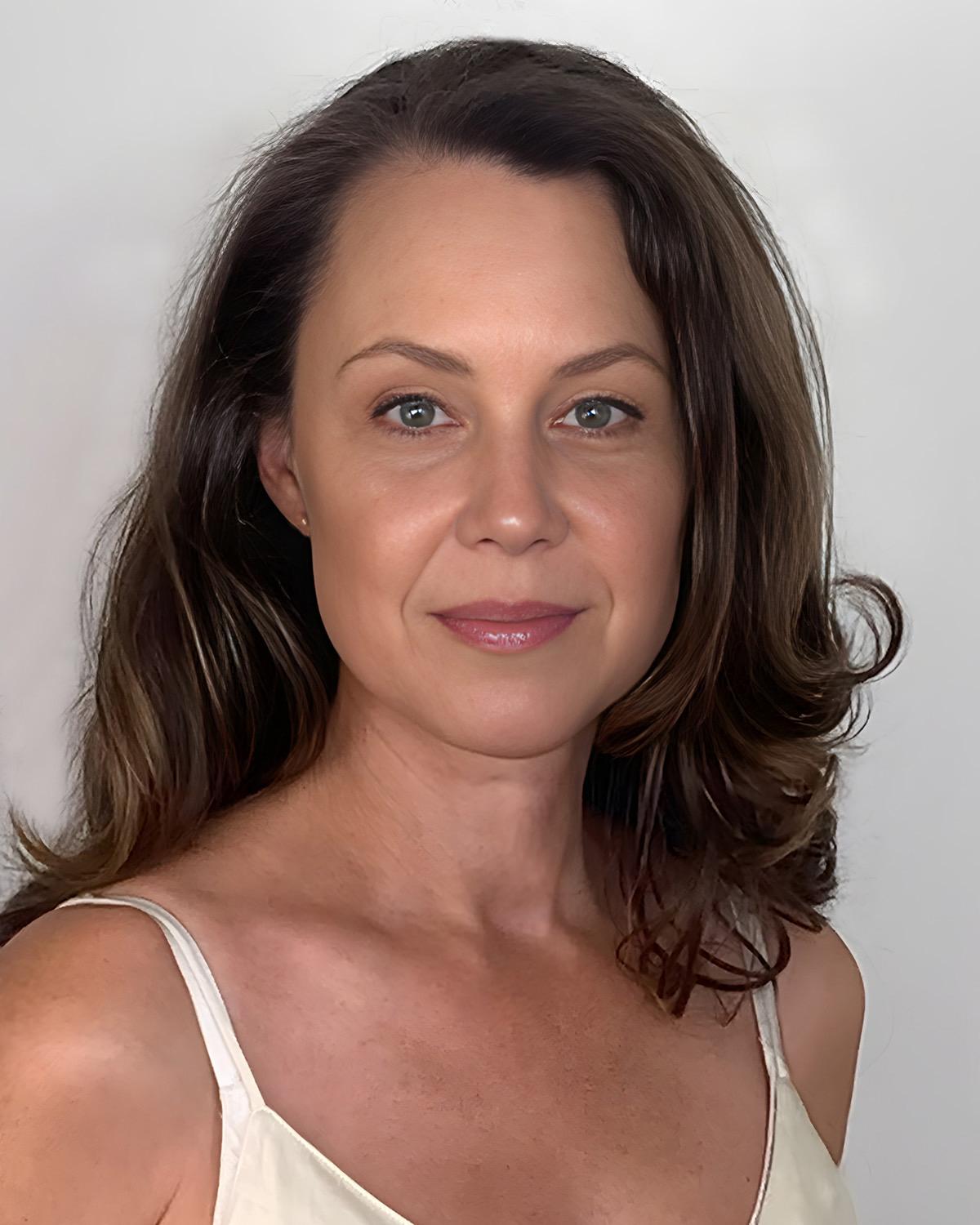 Sara Cooper image