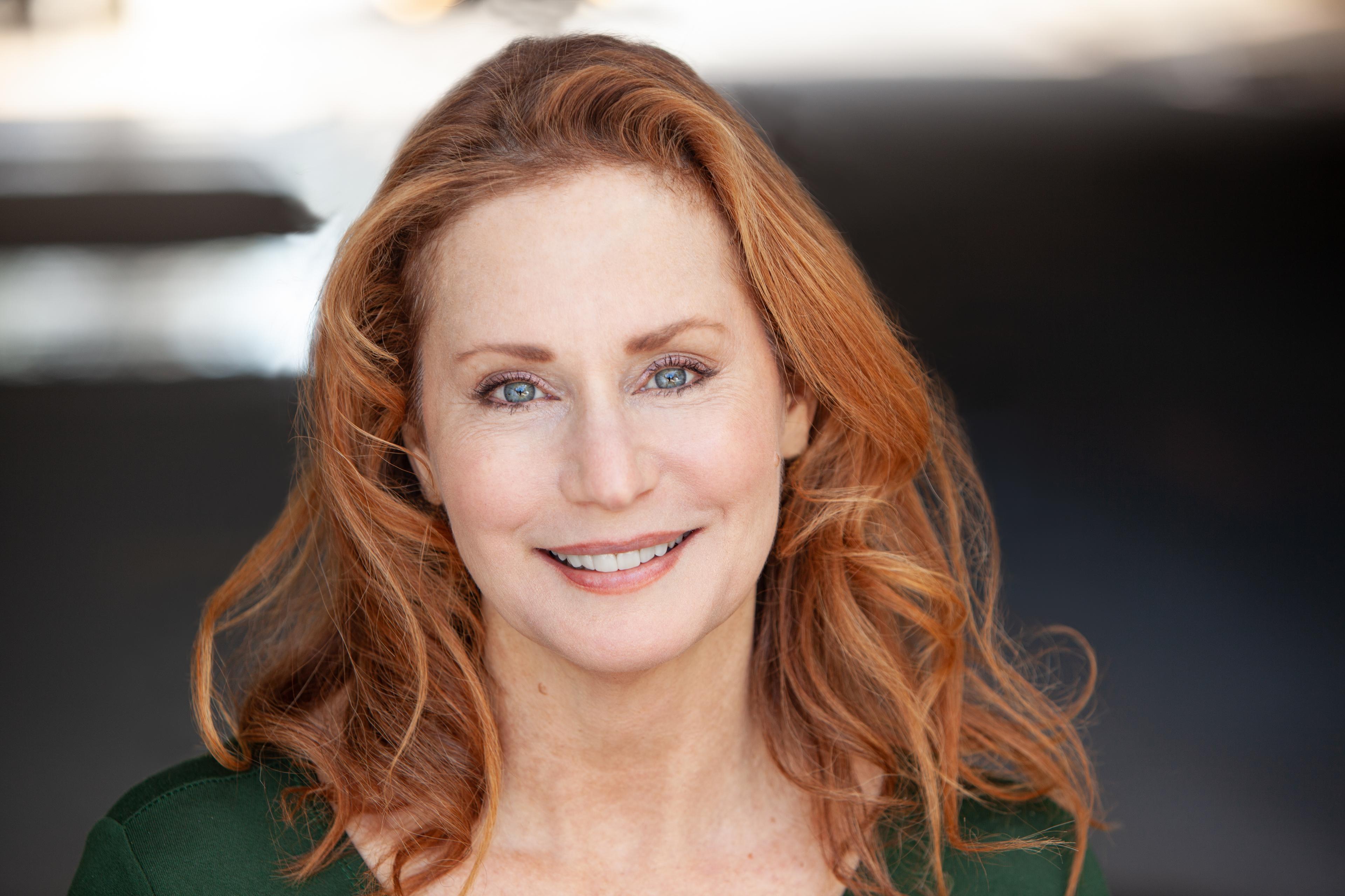 Julie Kendall image