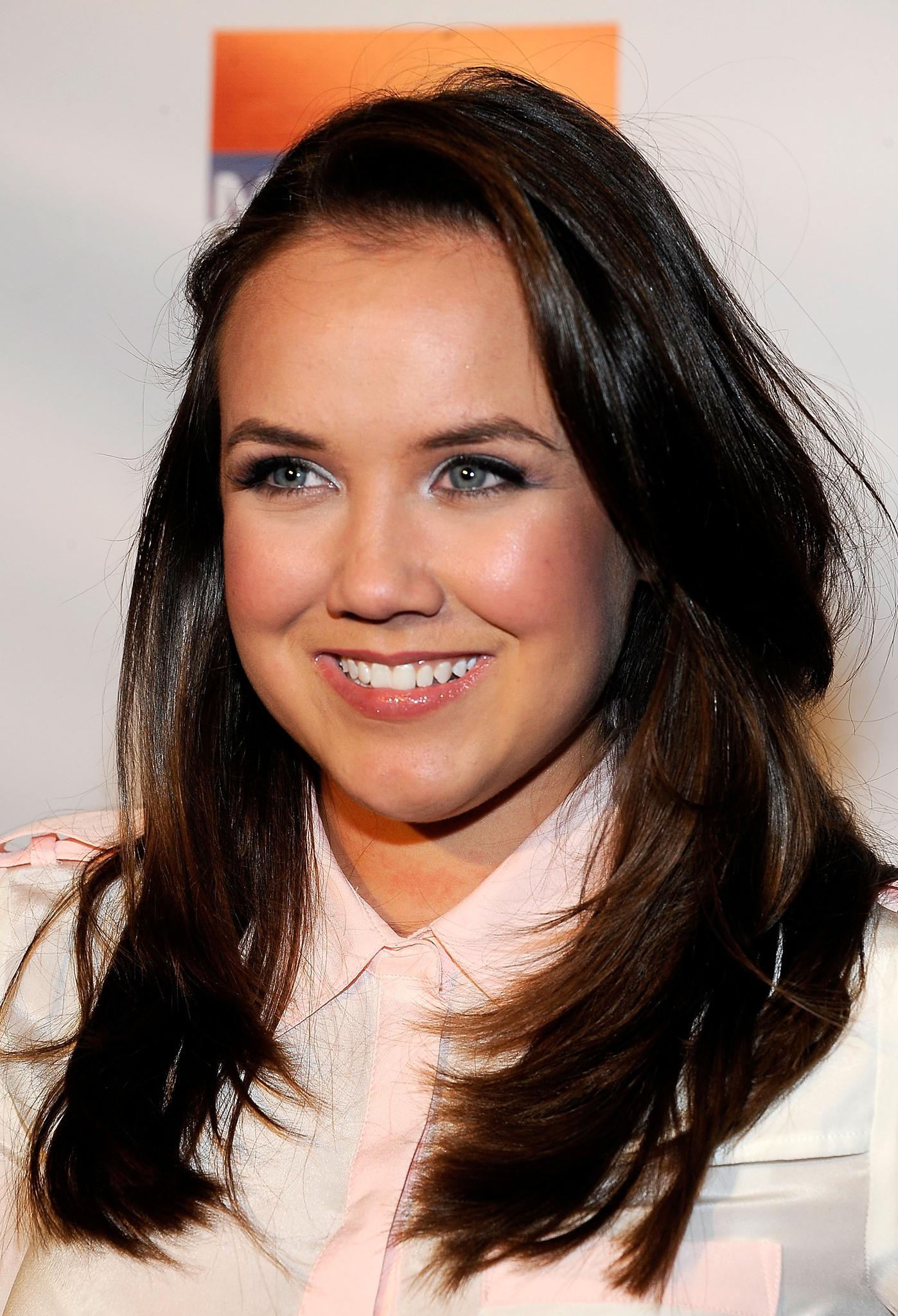 Jennifer Veal image