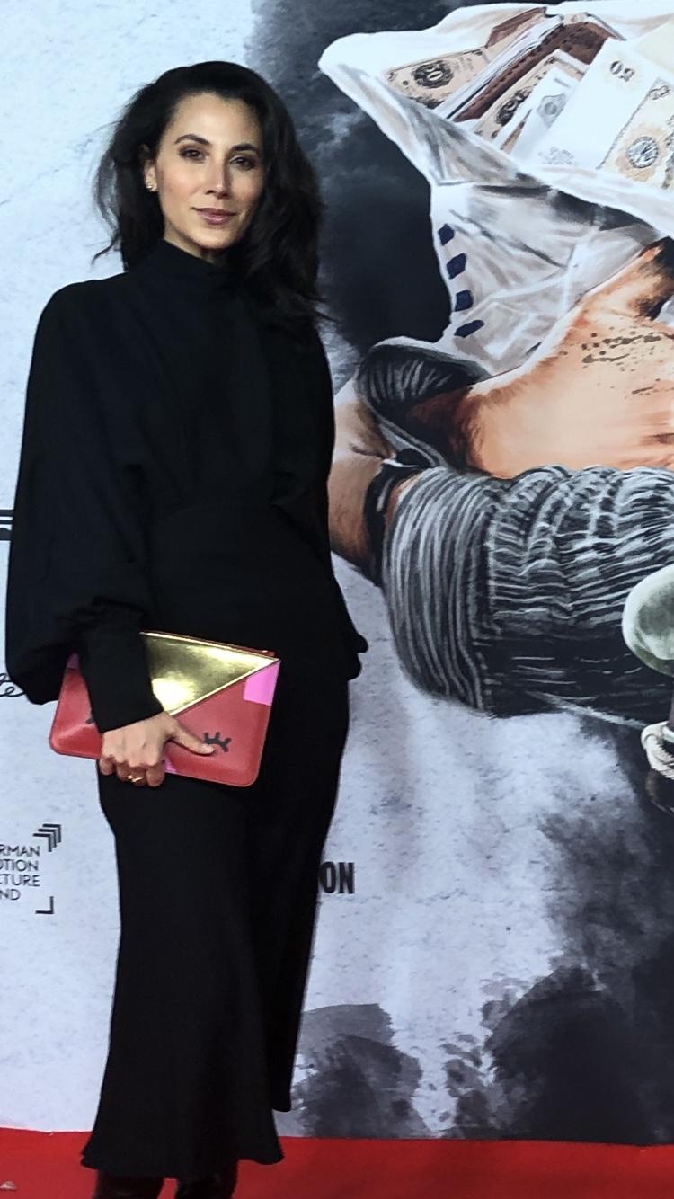 Maya Henselek image