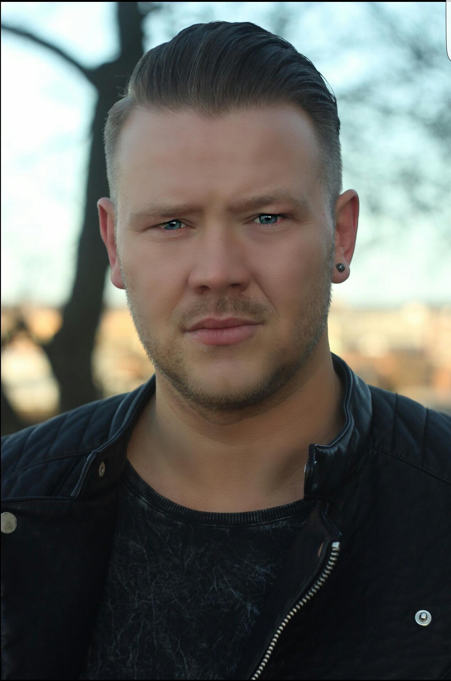 Adam Oakley image