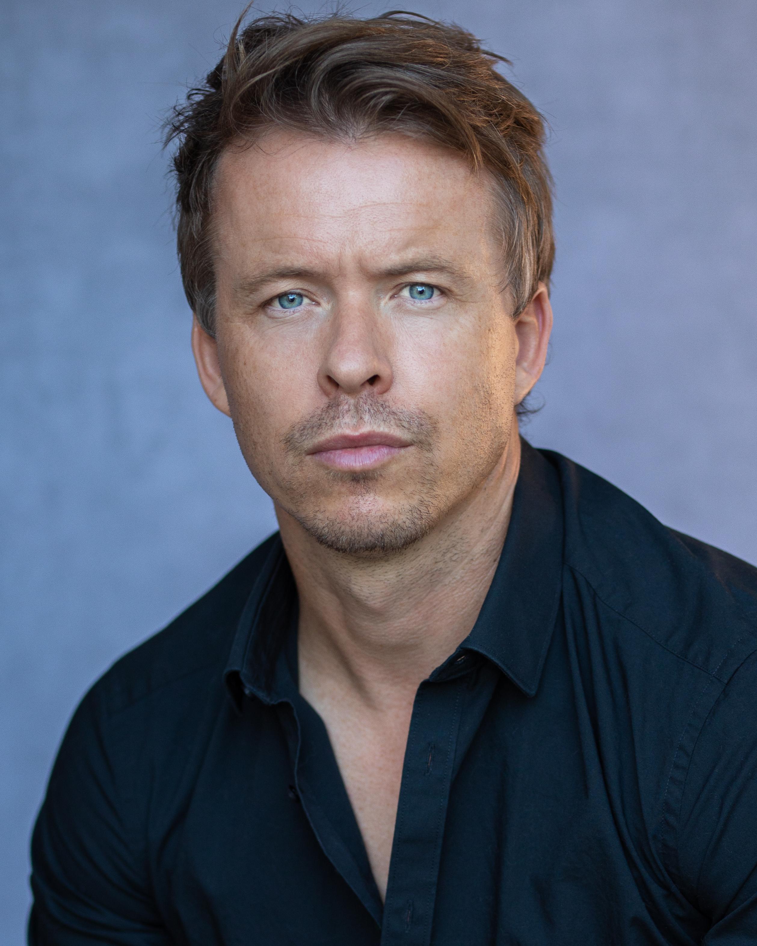 Todd Lasance image
