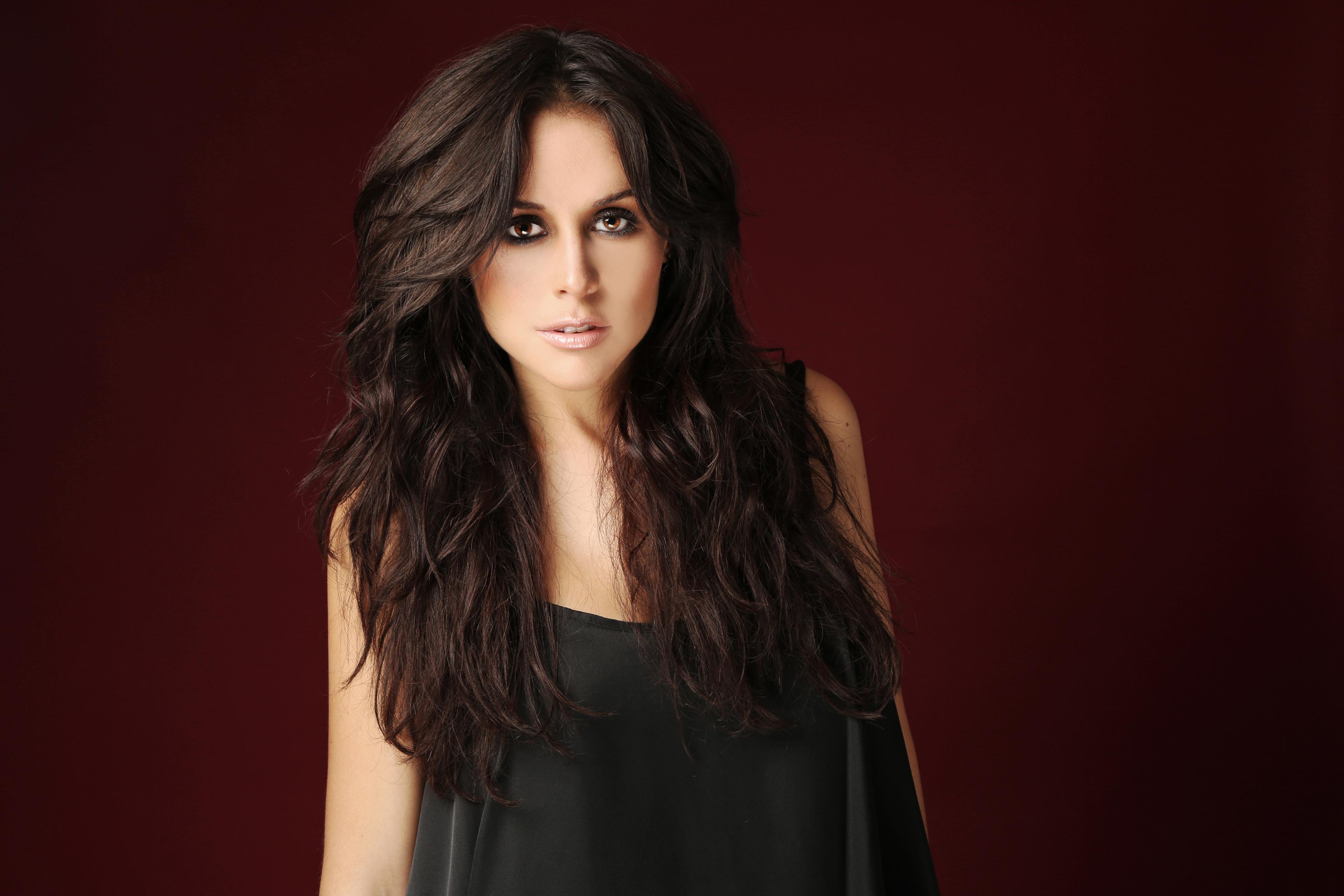 Zuria Vega image