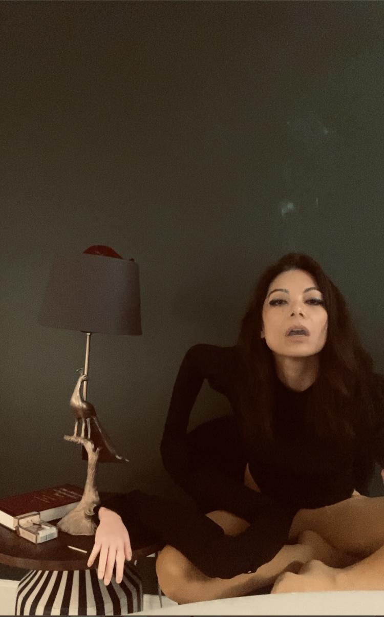 Ginger Gonzaga image
