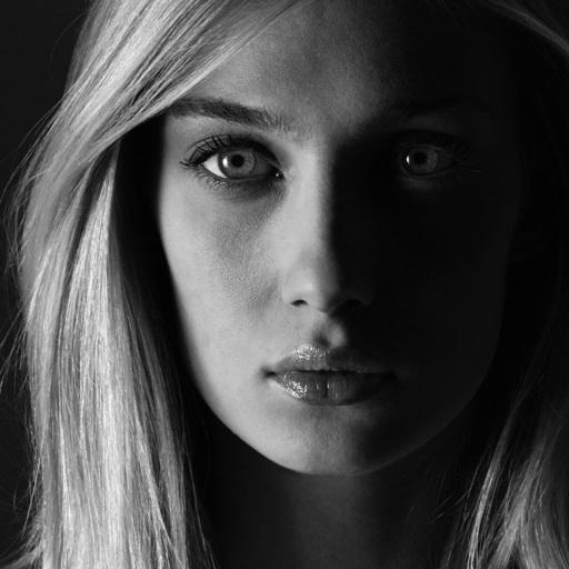 Eva Riccobono image