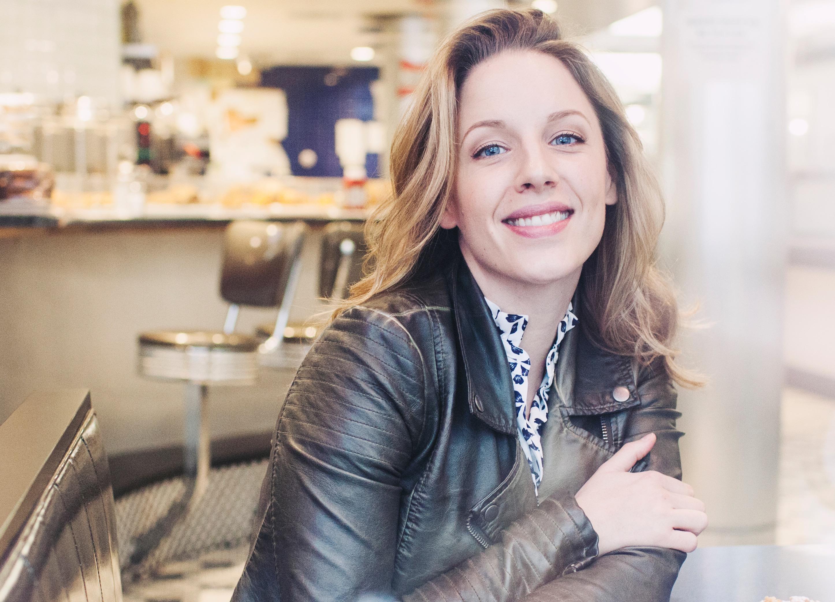 Jessie Mueller image