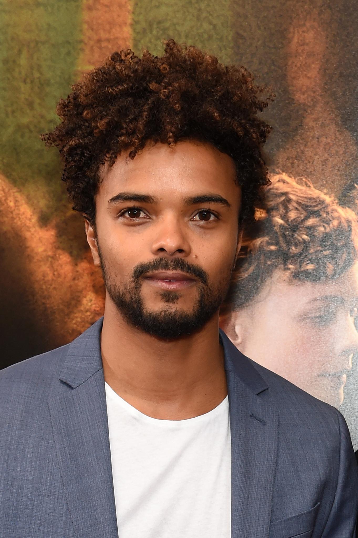 Eka Darville image