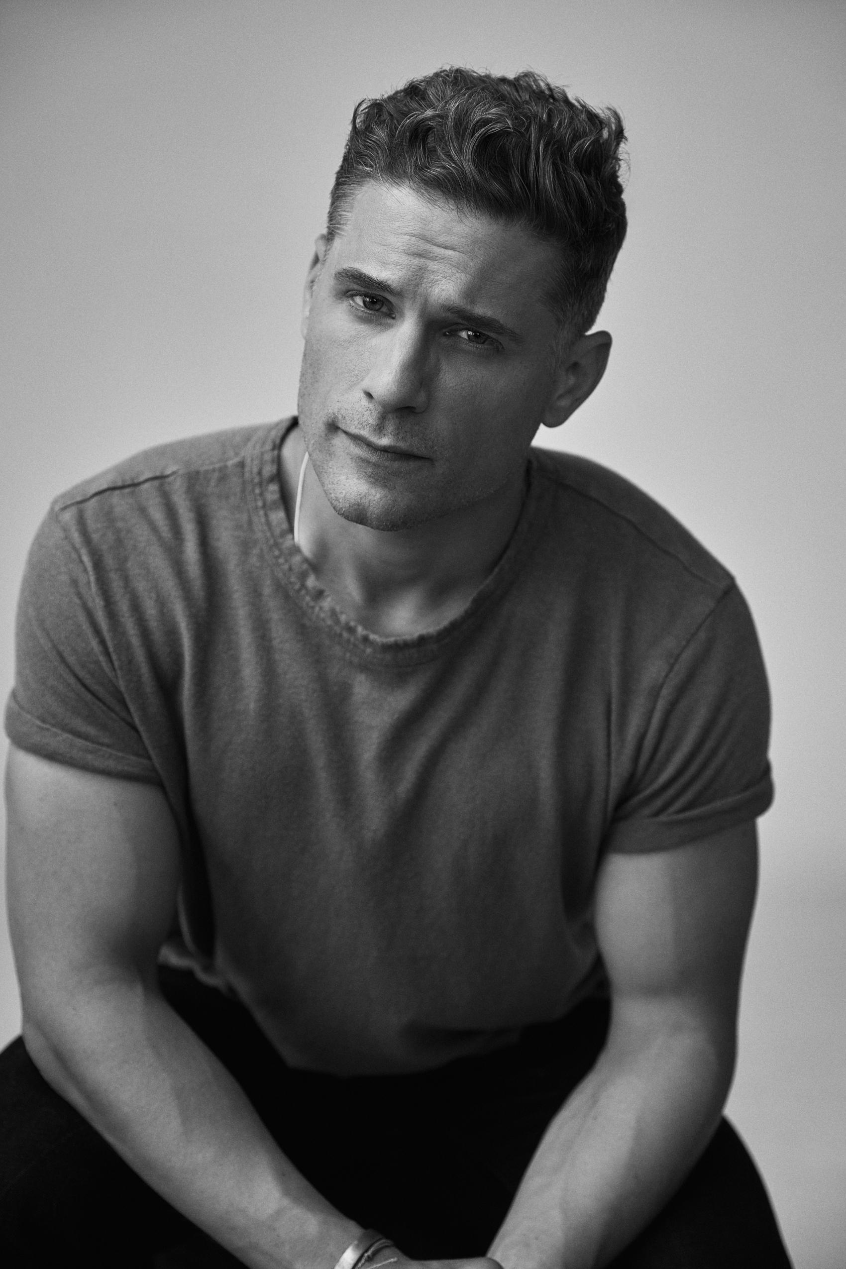 Matt Lauria image