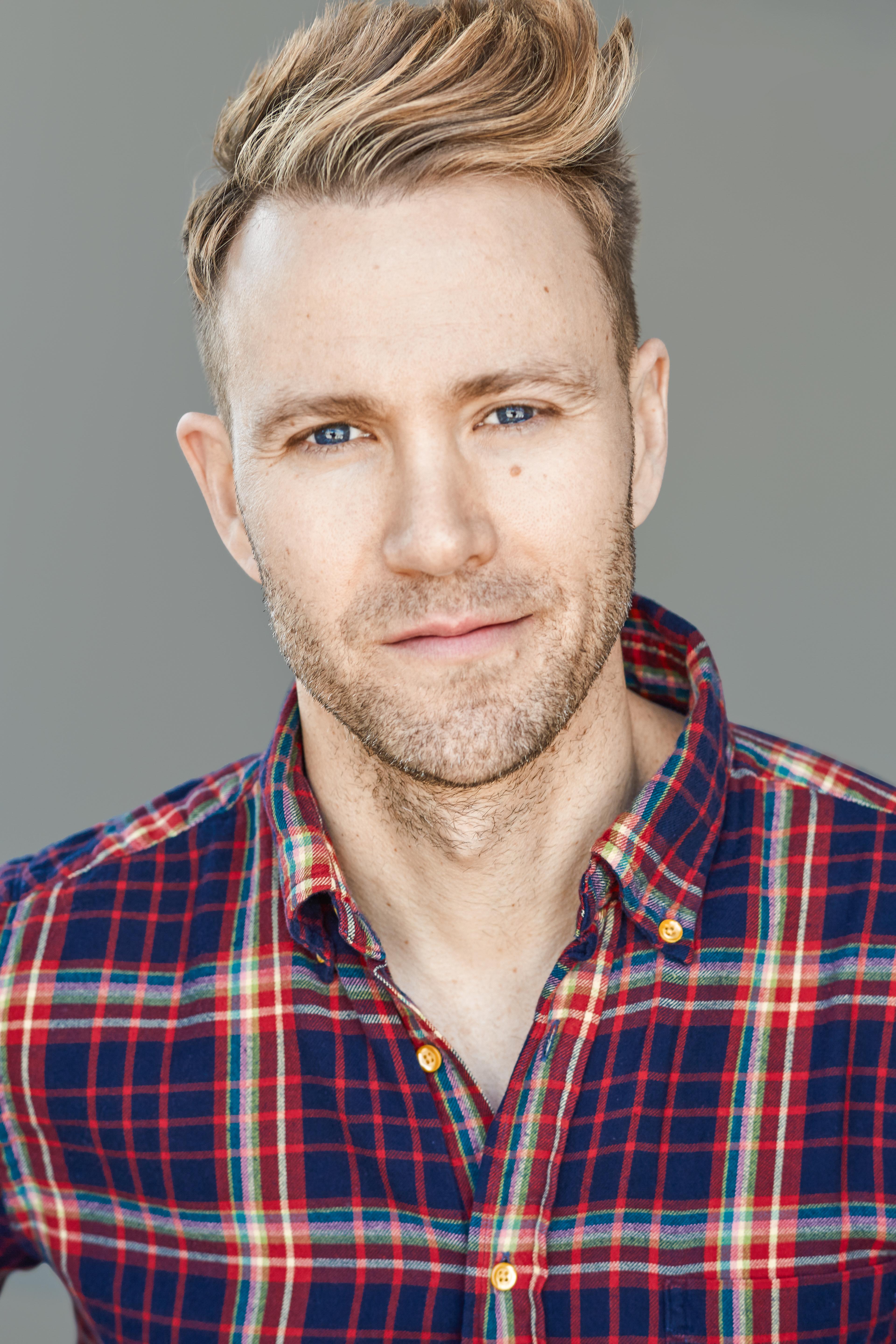 Christopher J. Hanke image