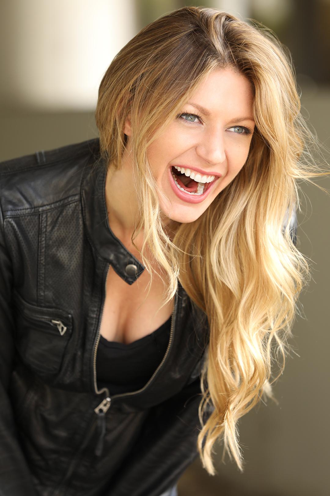 Jes Macallan image