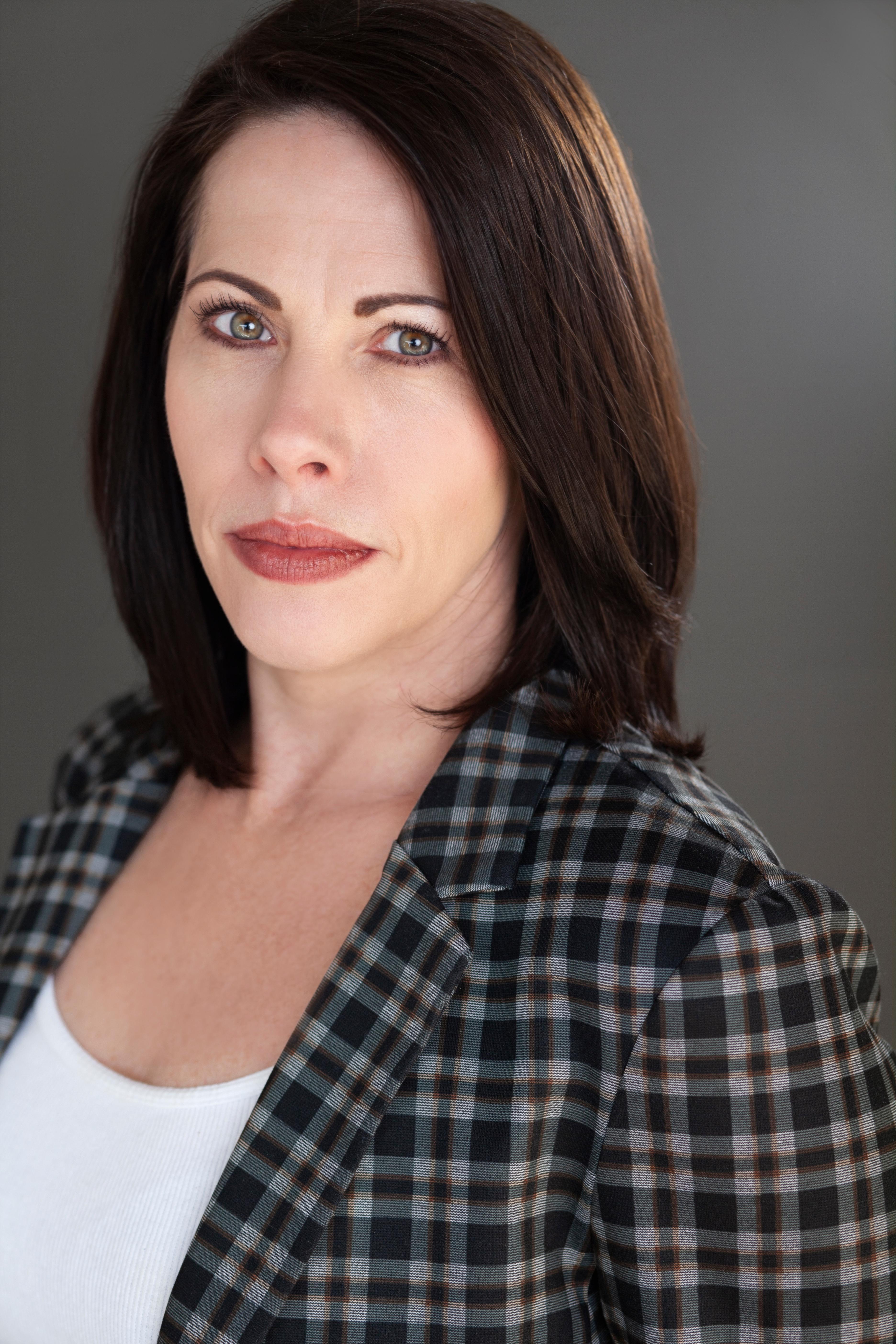 April Hartman image
