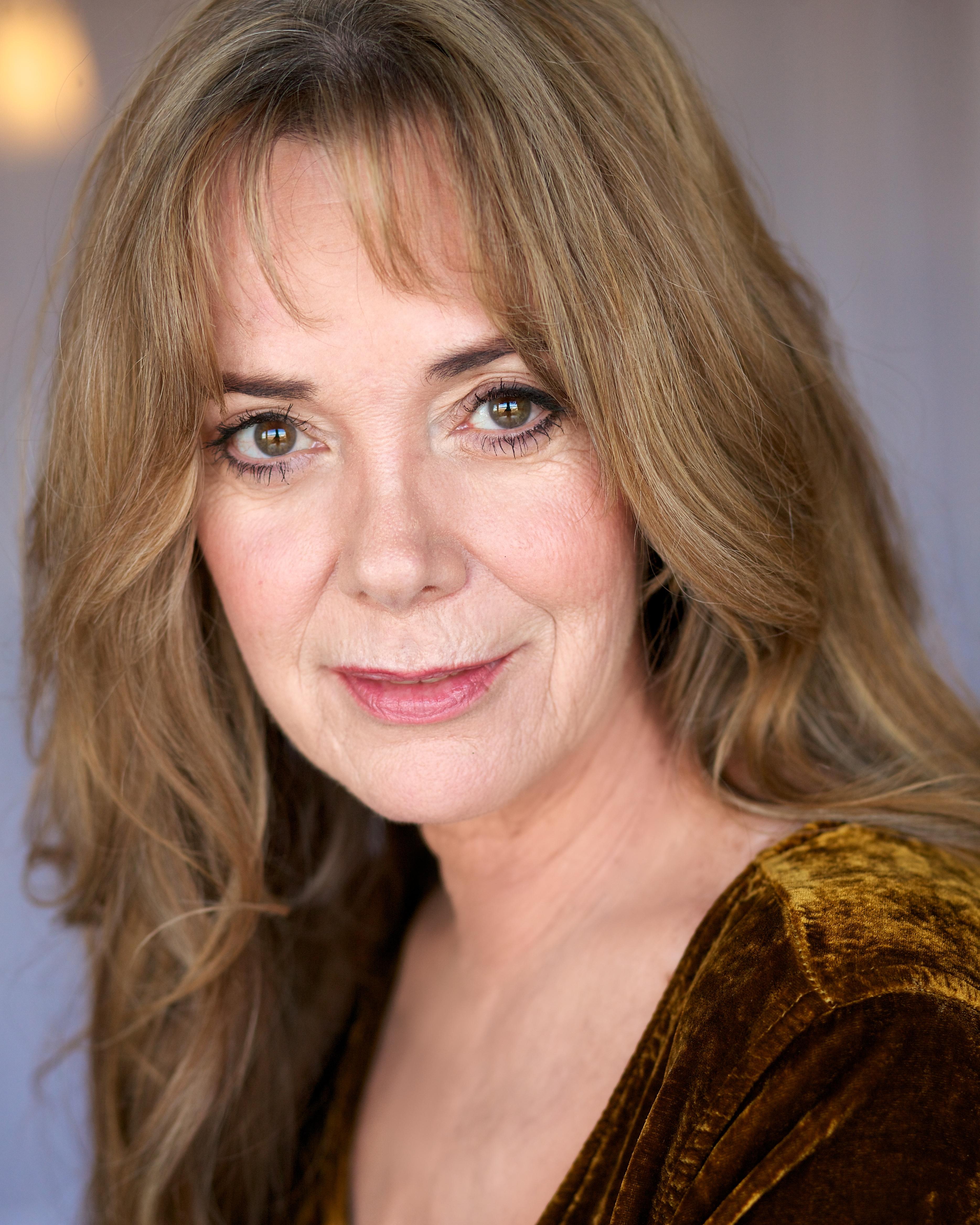 Anne Lockhart image