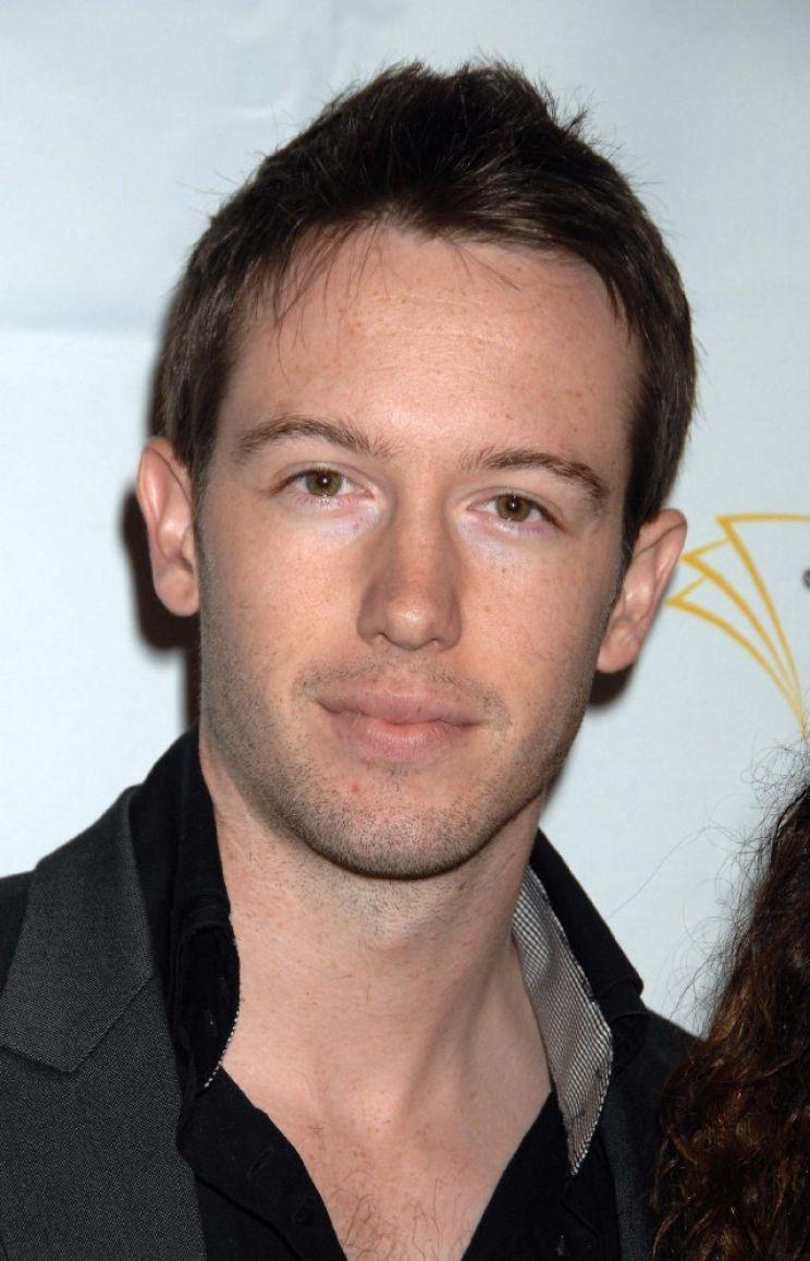 Dustin Fitzsimons image