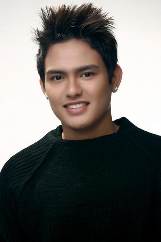 Van Roxas image