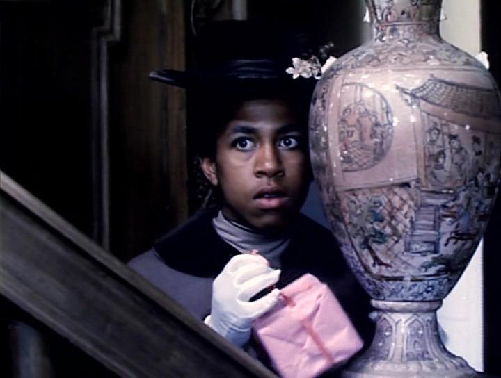 Elena Khanga image