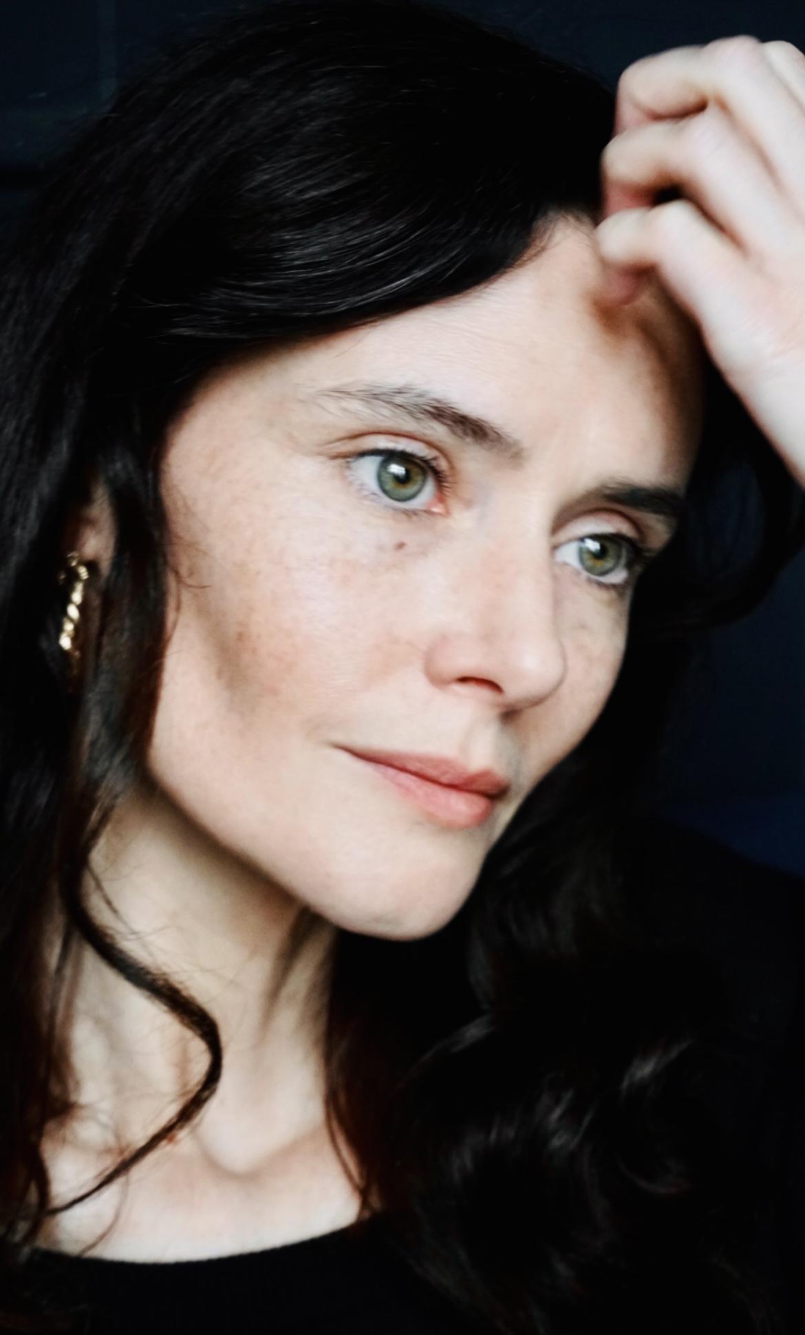 Rebecca Calder image
