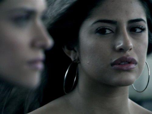 Mayra Leal image