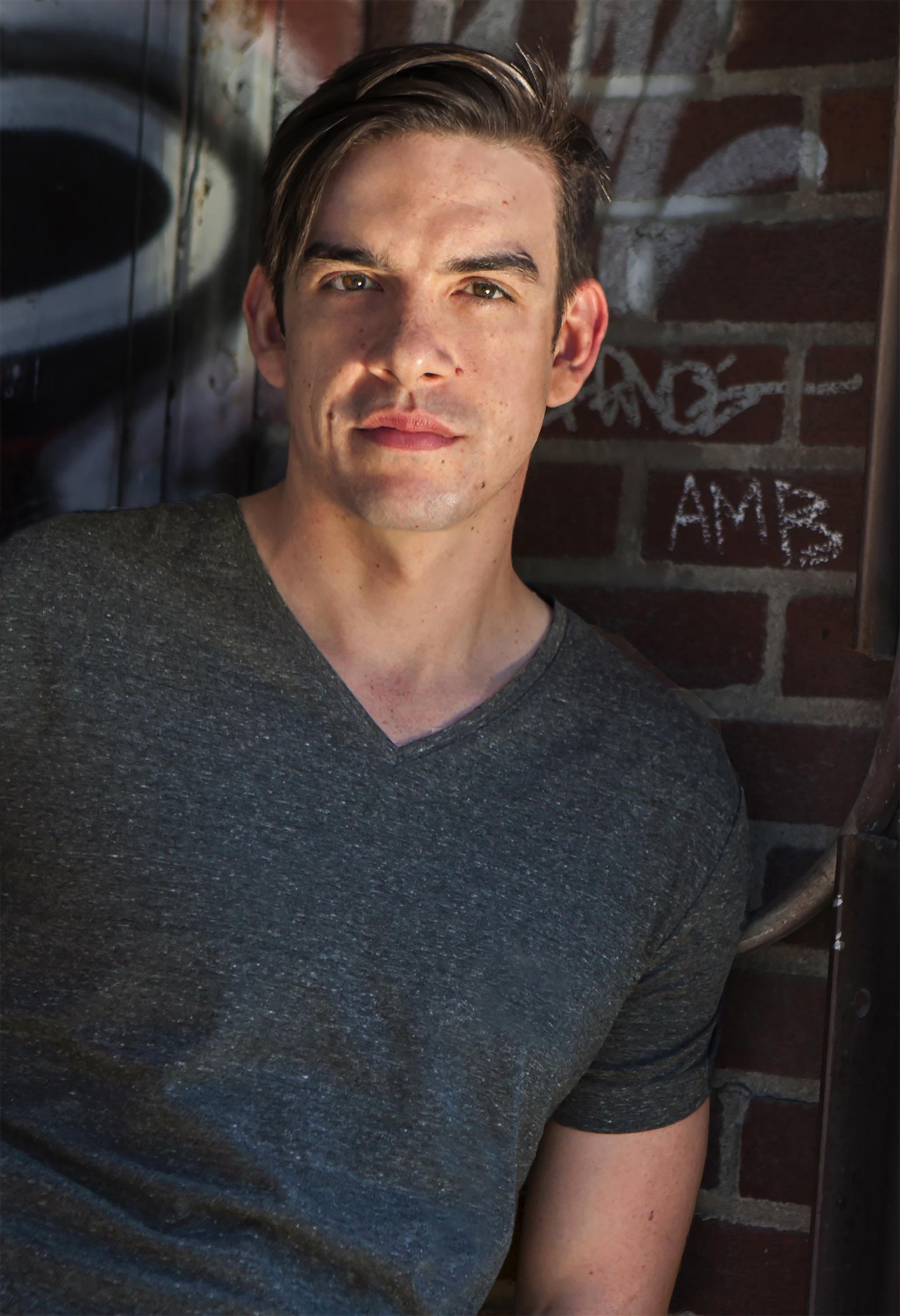 Bobby Moreno image