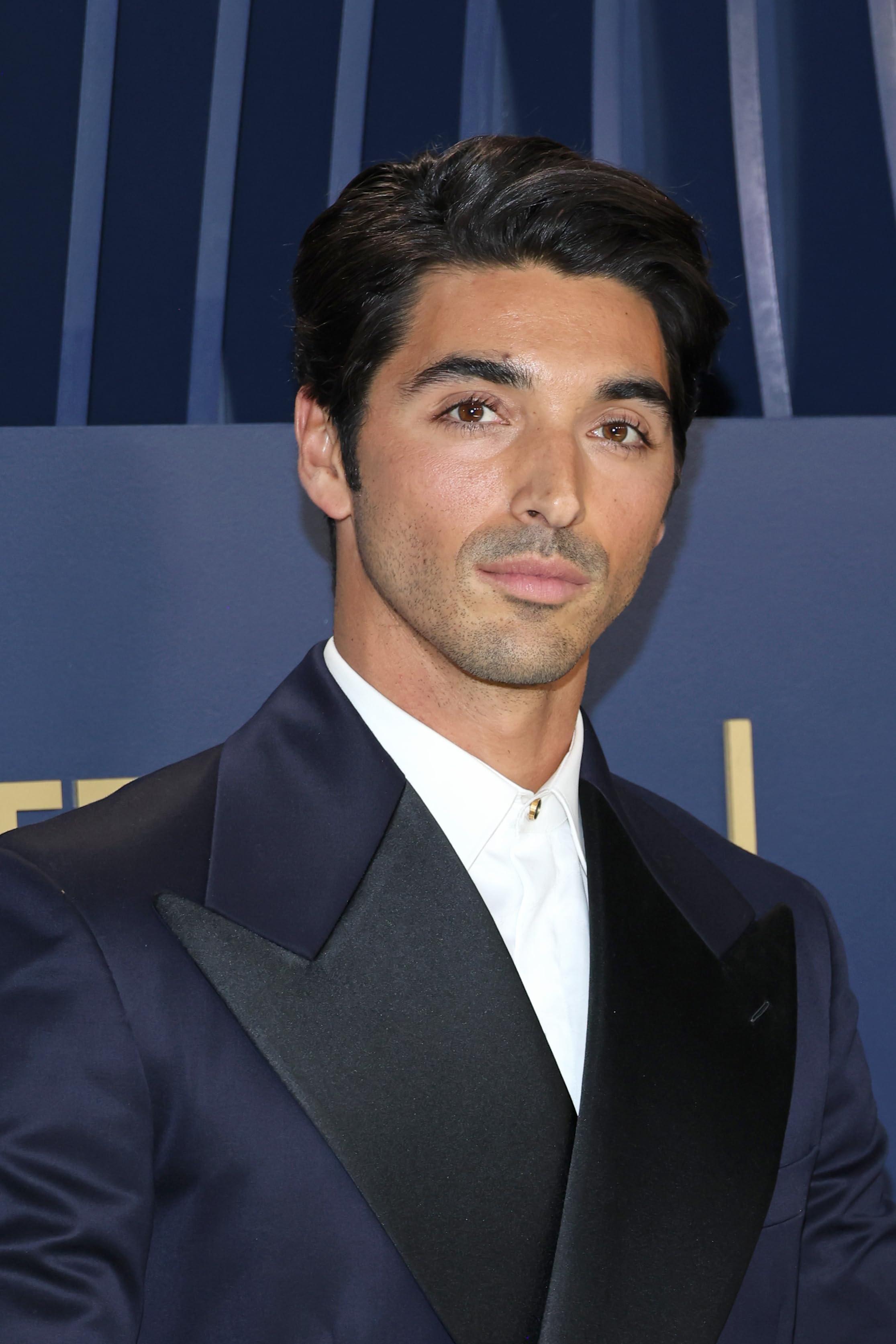 Taylor Zakhar Perez image
