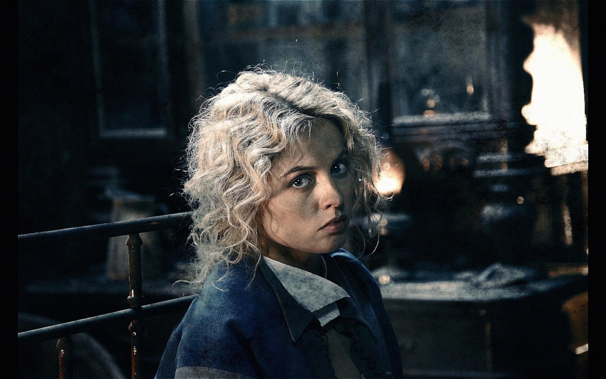 Yanina Studilina image