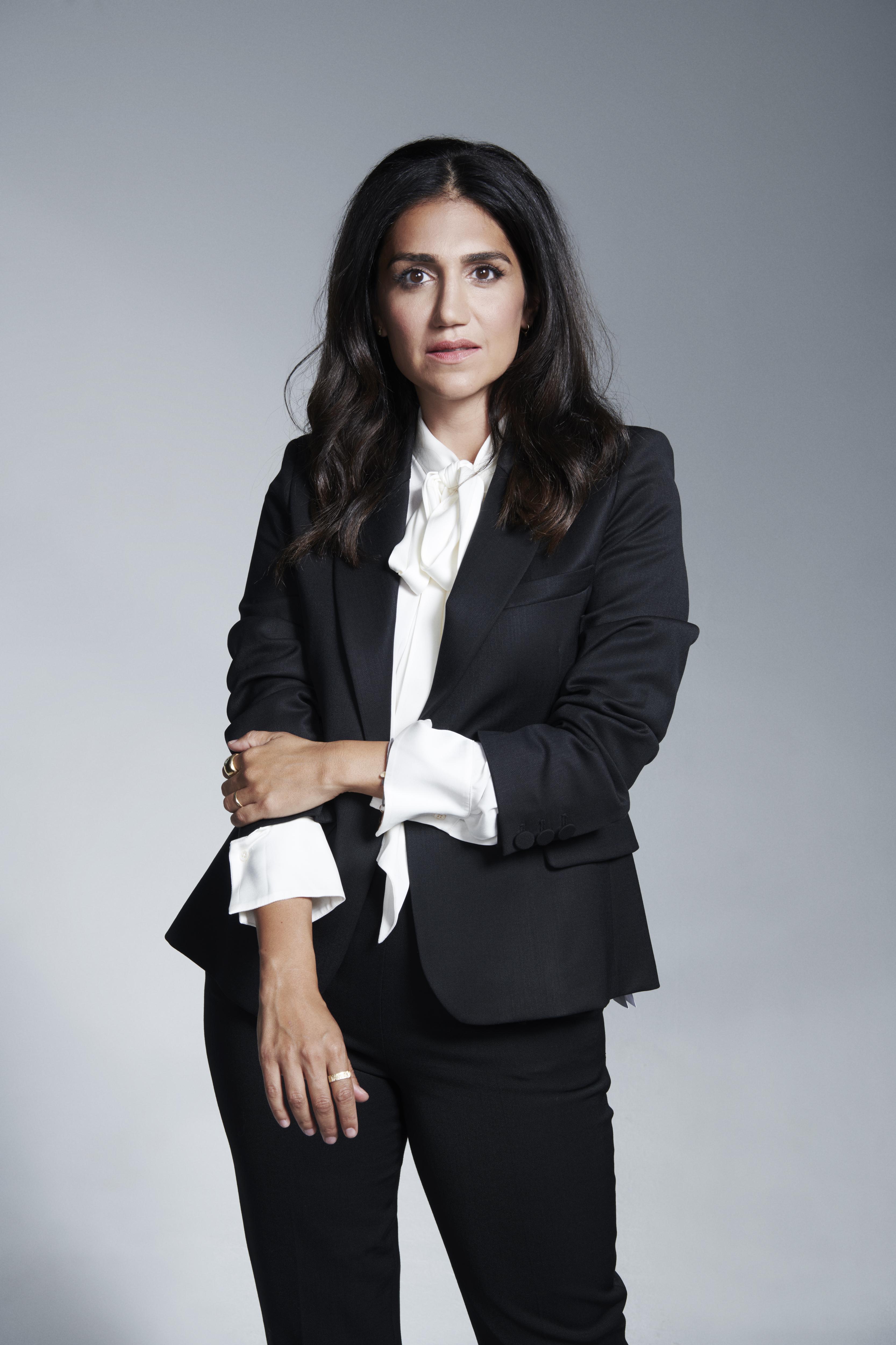 Leila Farzad image