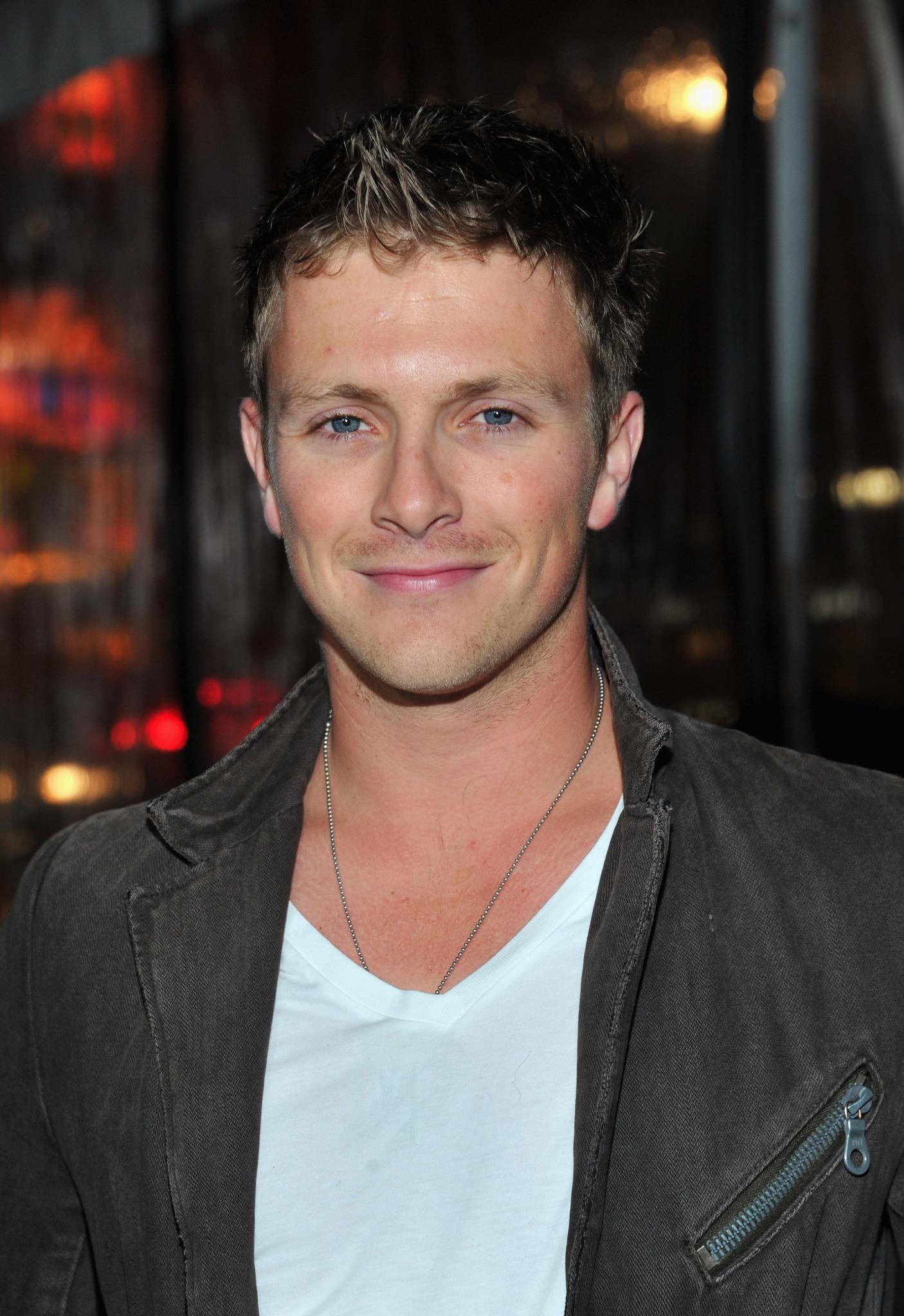 Charlie Bewley image