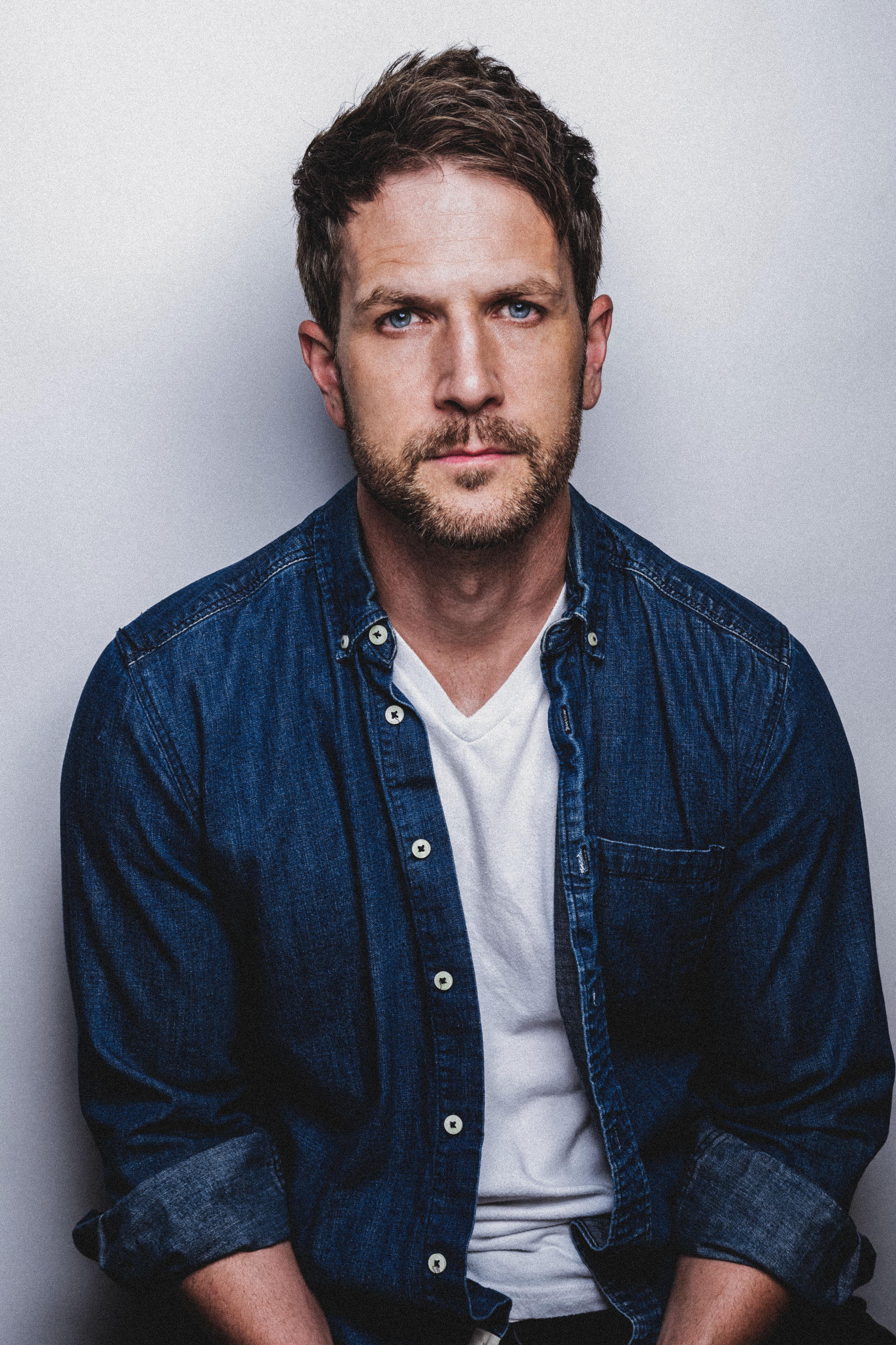 Hunter Ives image