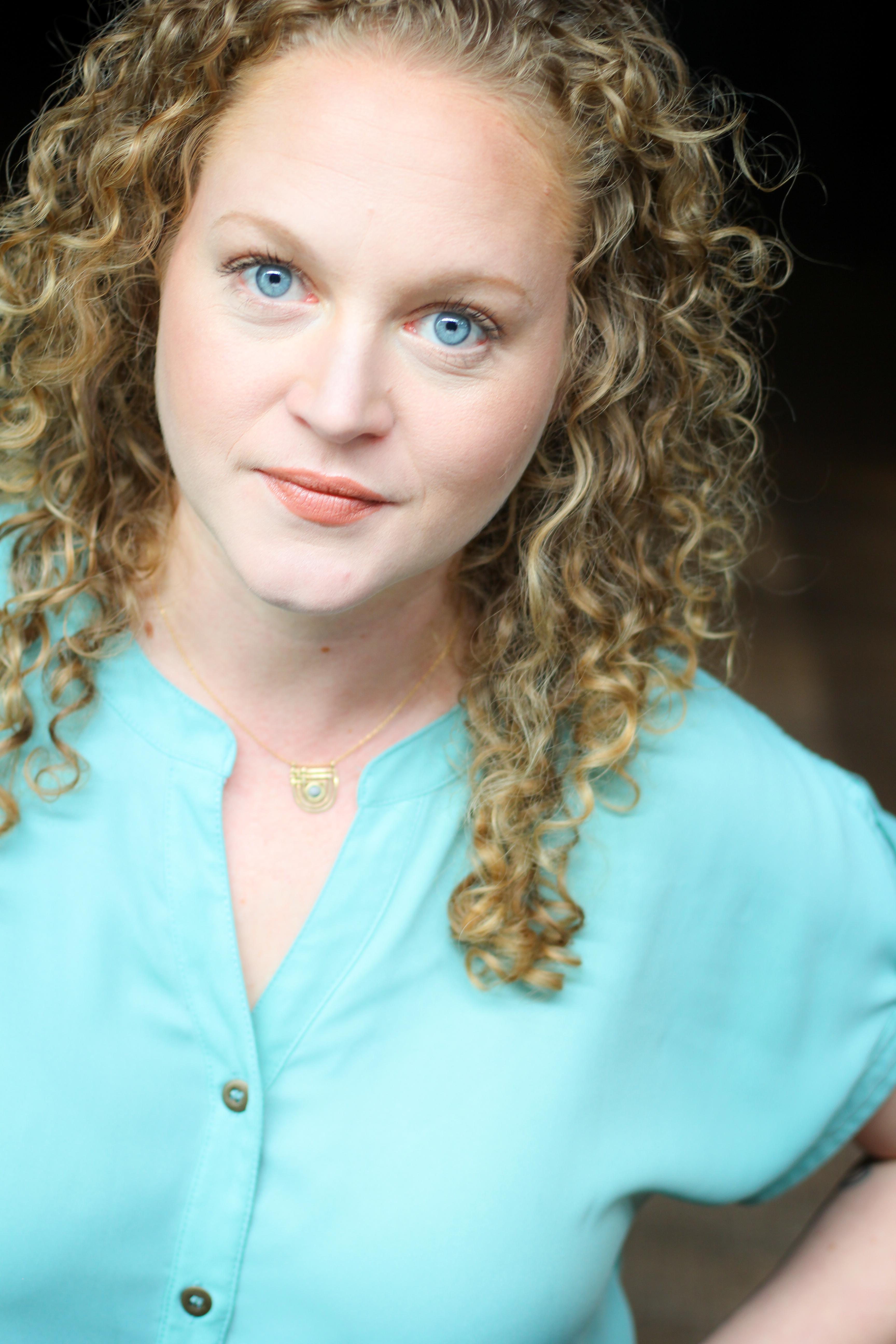 Caroline Neff image