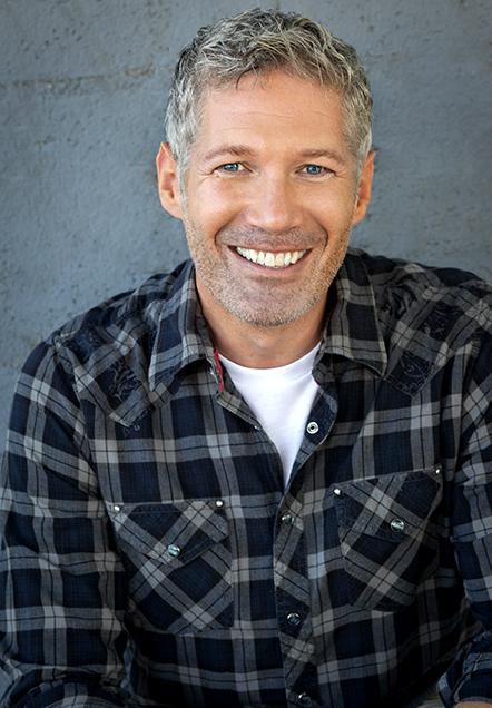 Jonathan Thomson image