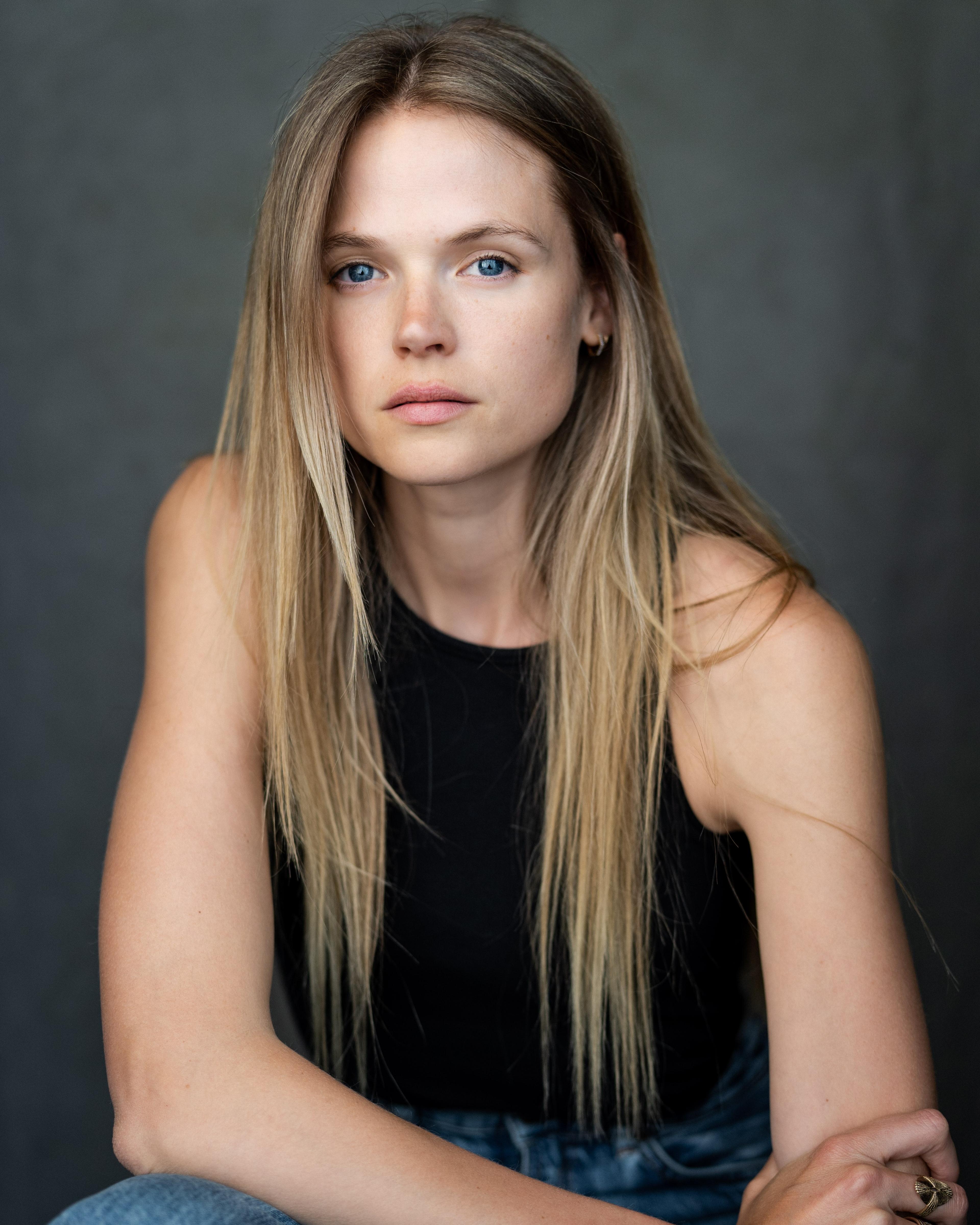 Gabriella Wilde image