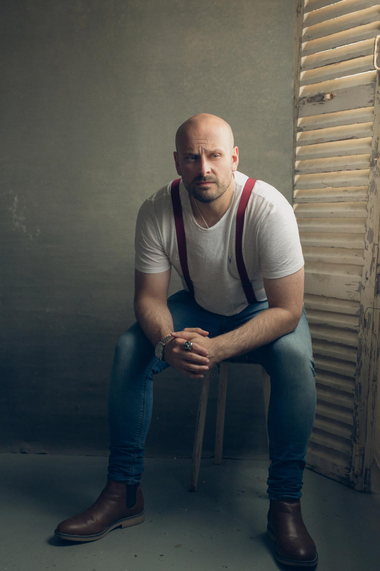 Tony Cook image