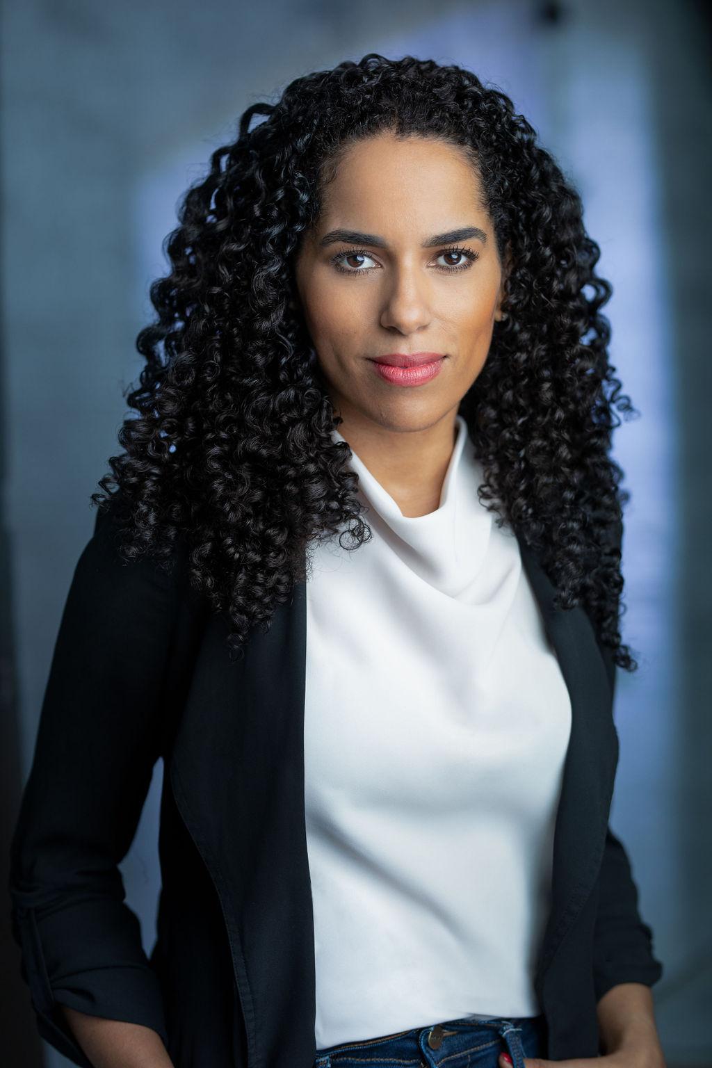 Lisa MacFadden image