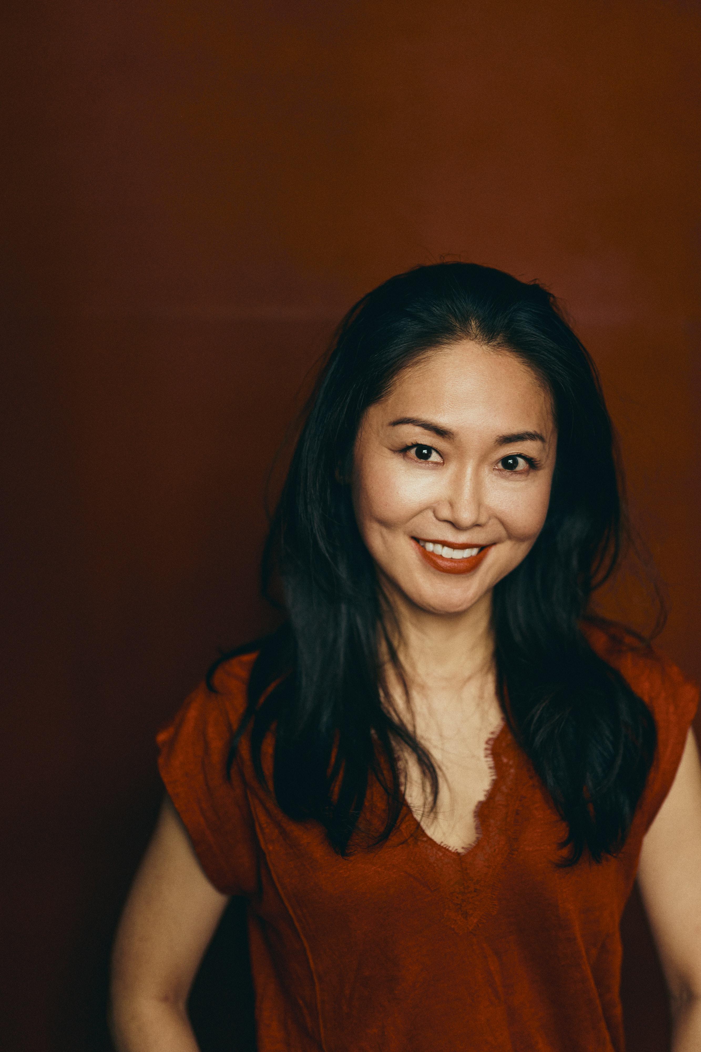 Yuna Shin image