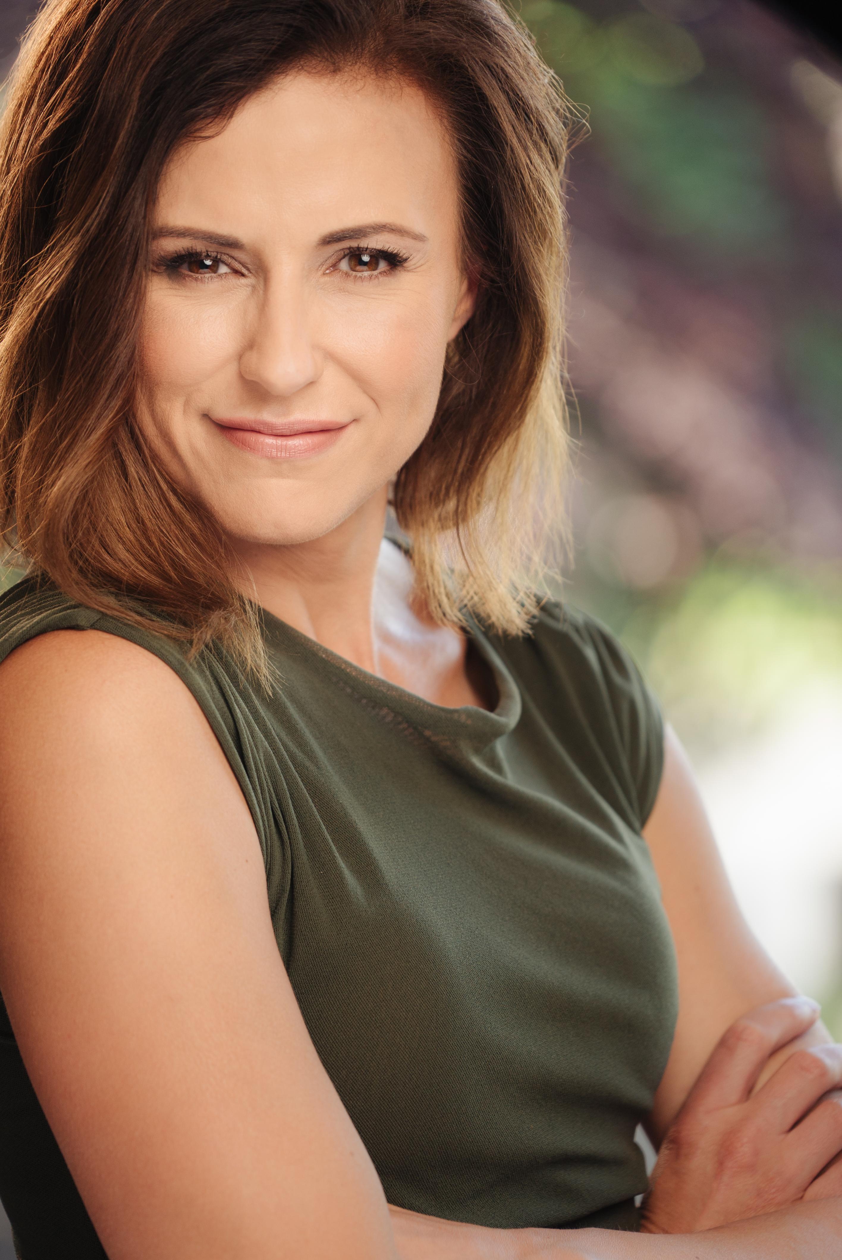 Michelle Damis image