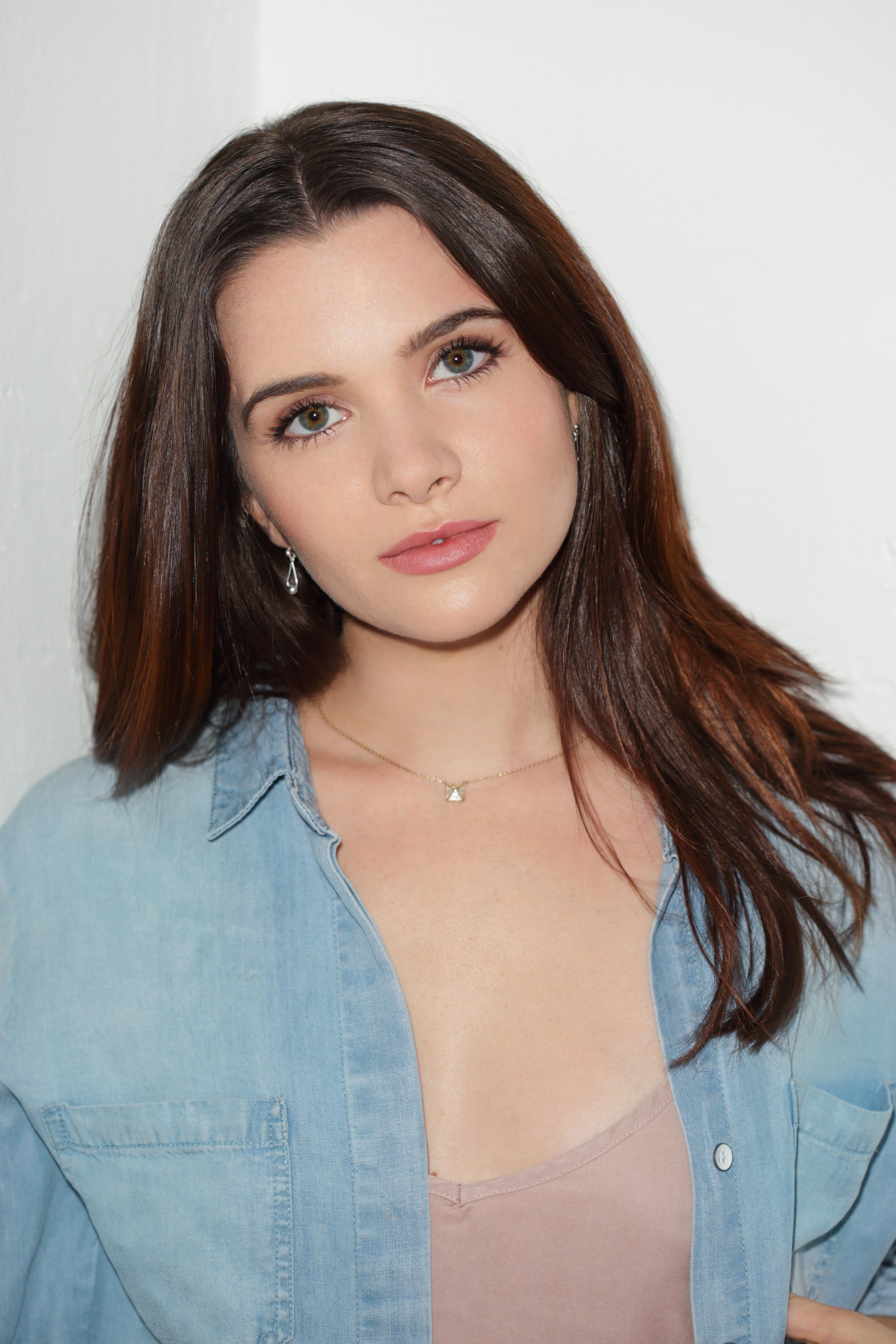 Katie Stevens image