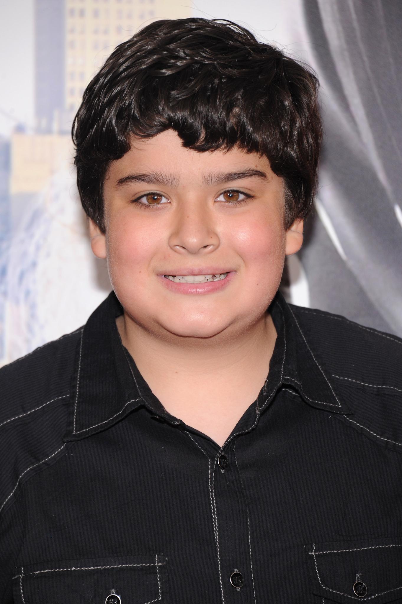 Devan Leos image