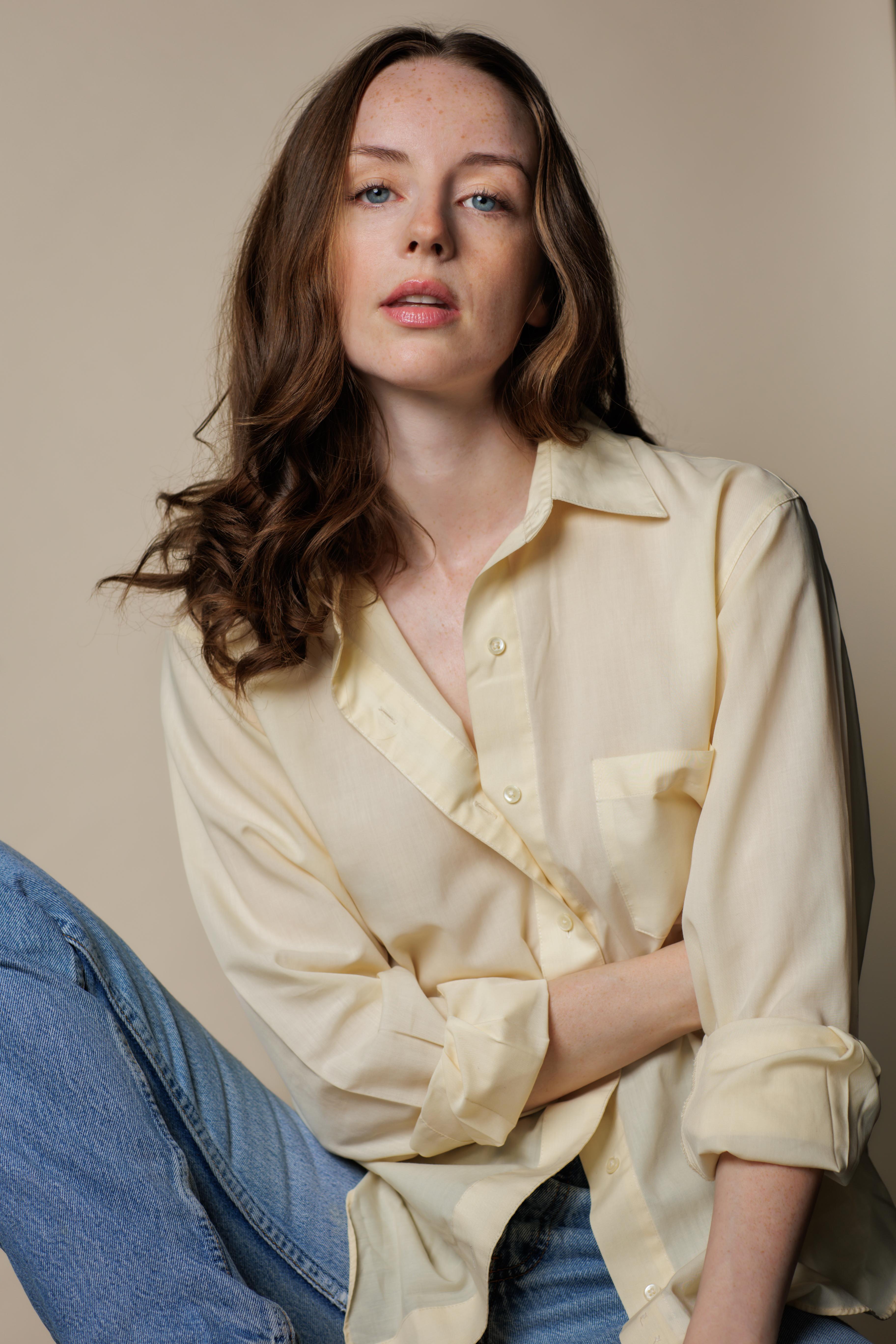 Kacey Rohl image