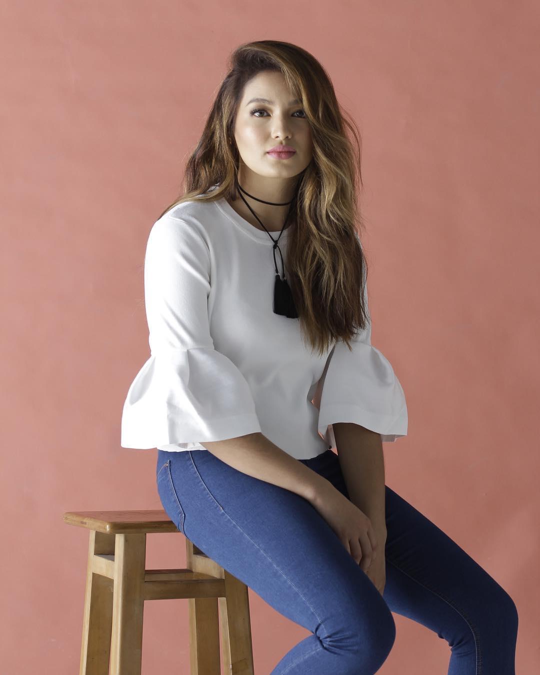 Sarah Lahbati image