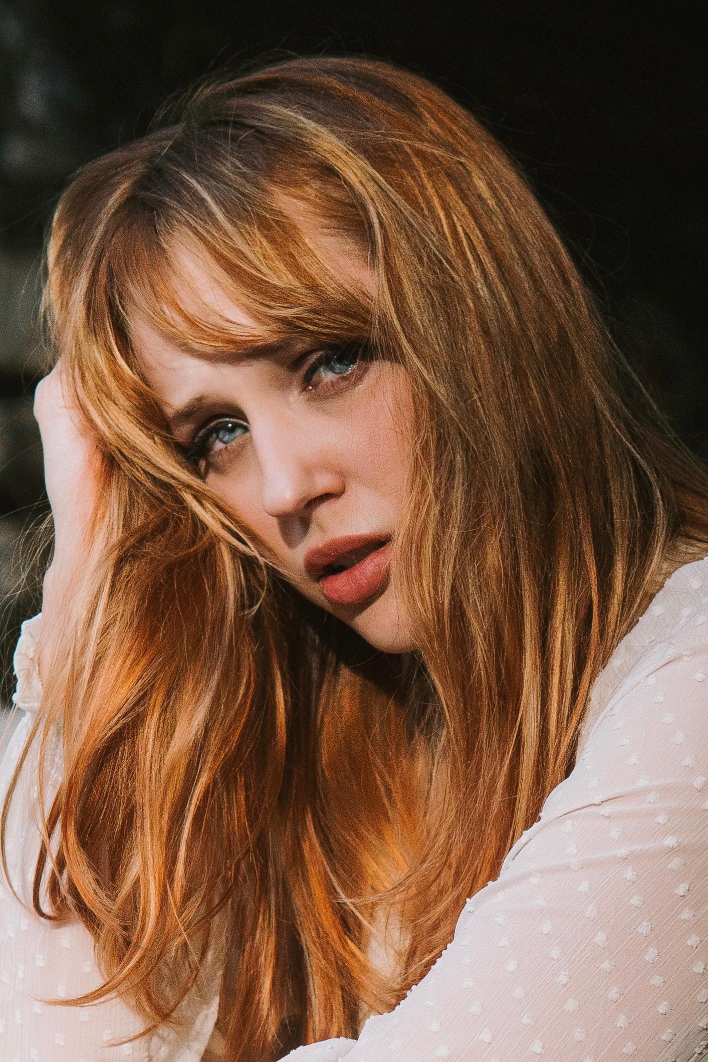 Nicole Elliott image