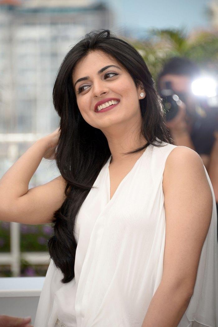 Niharika Singh image