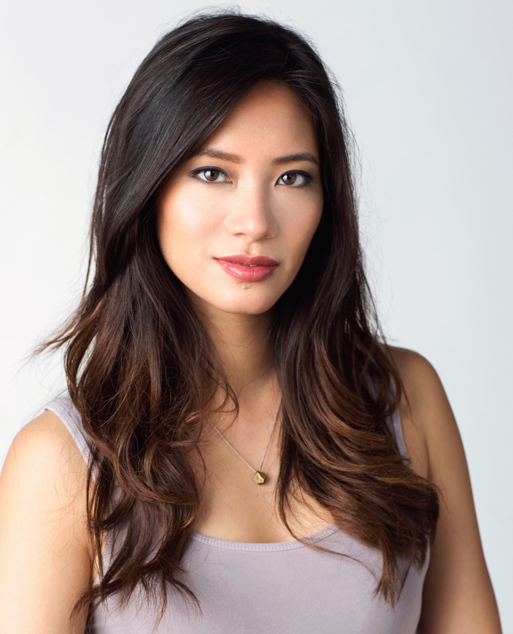 Chantal Thuy image