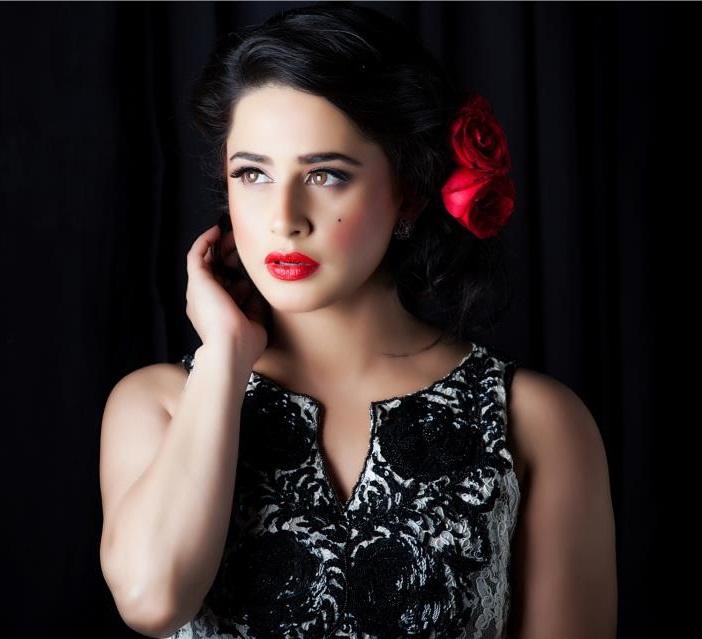 Mehreen Raheel image