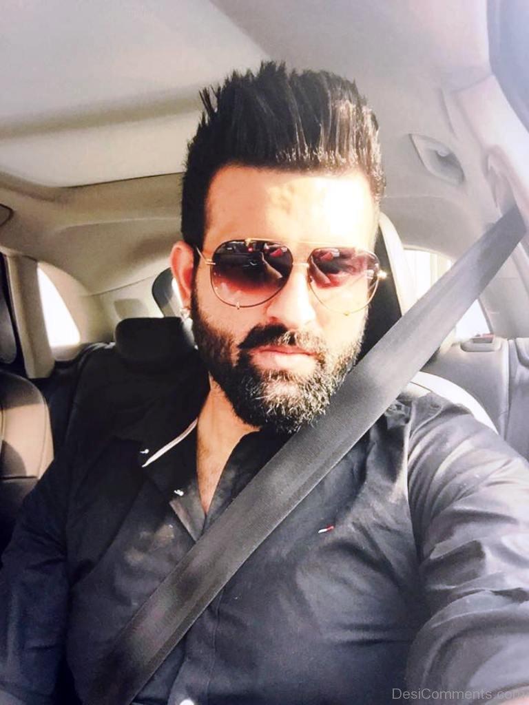 Navraj Hans image