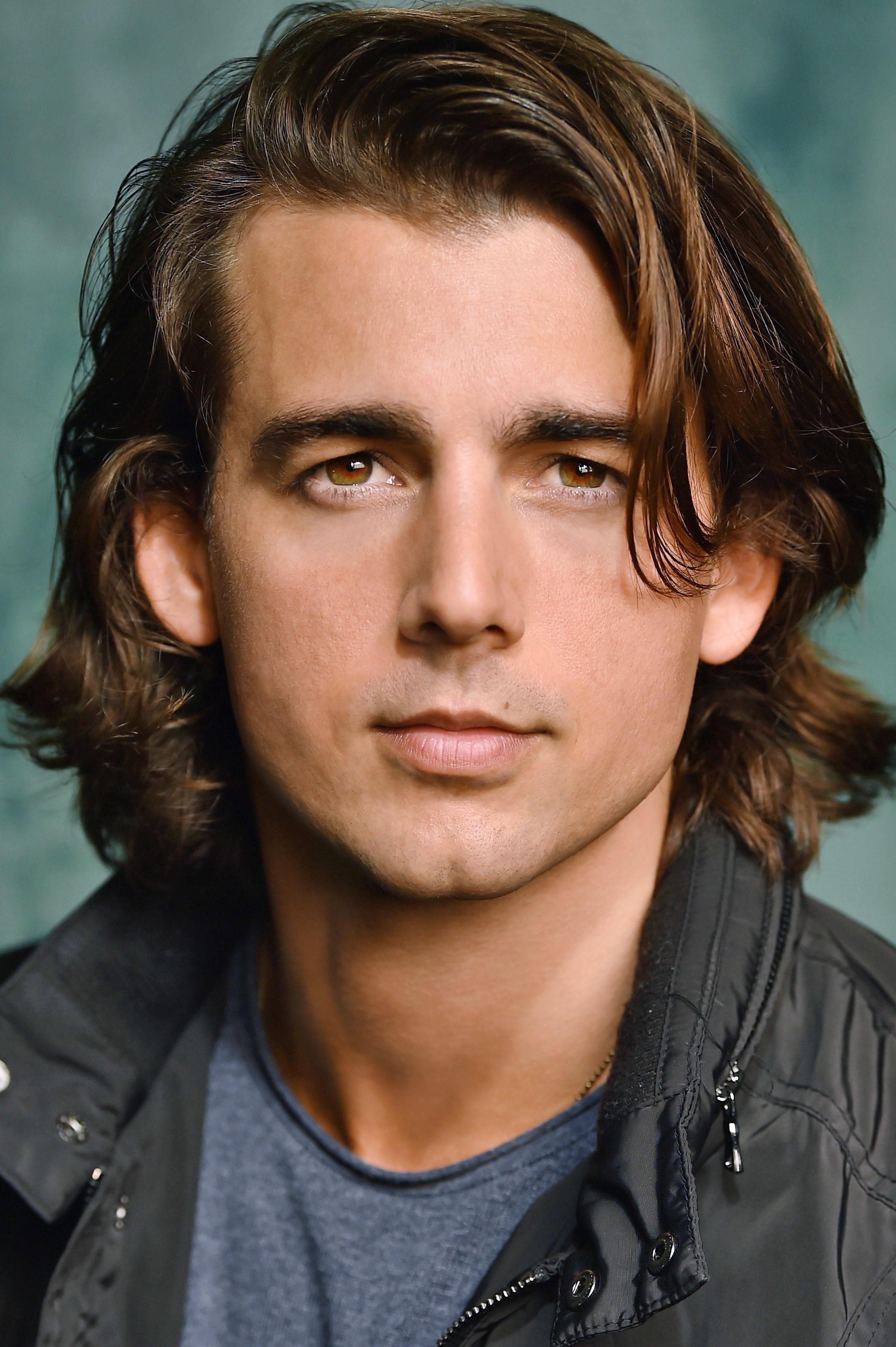 John DeLuca image