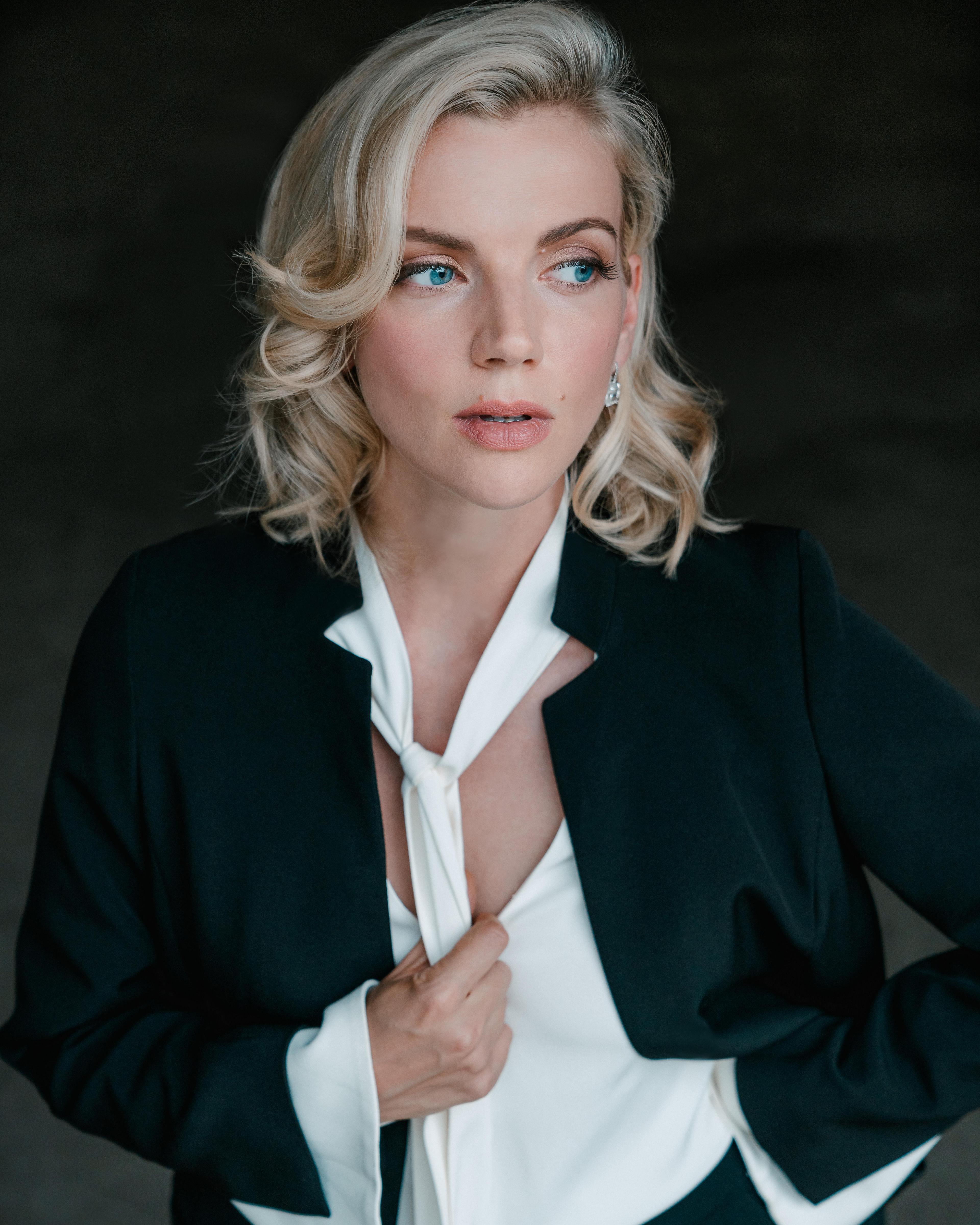 Kara Killmer image