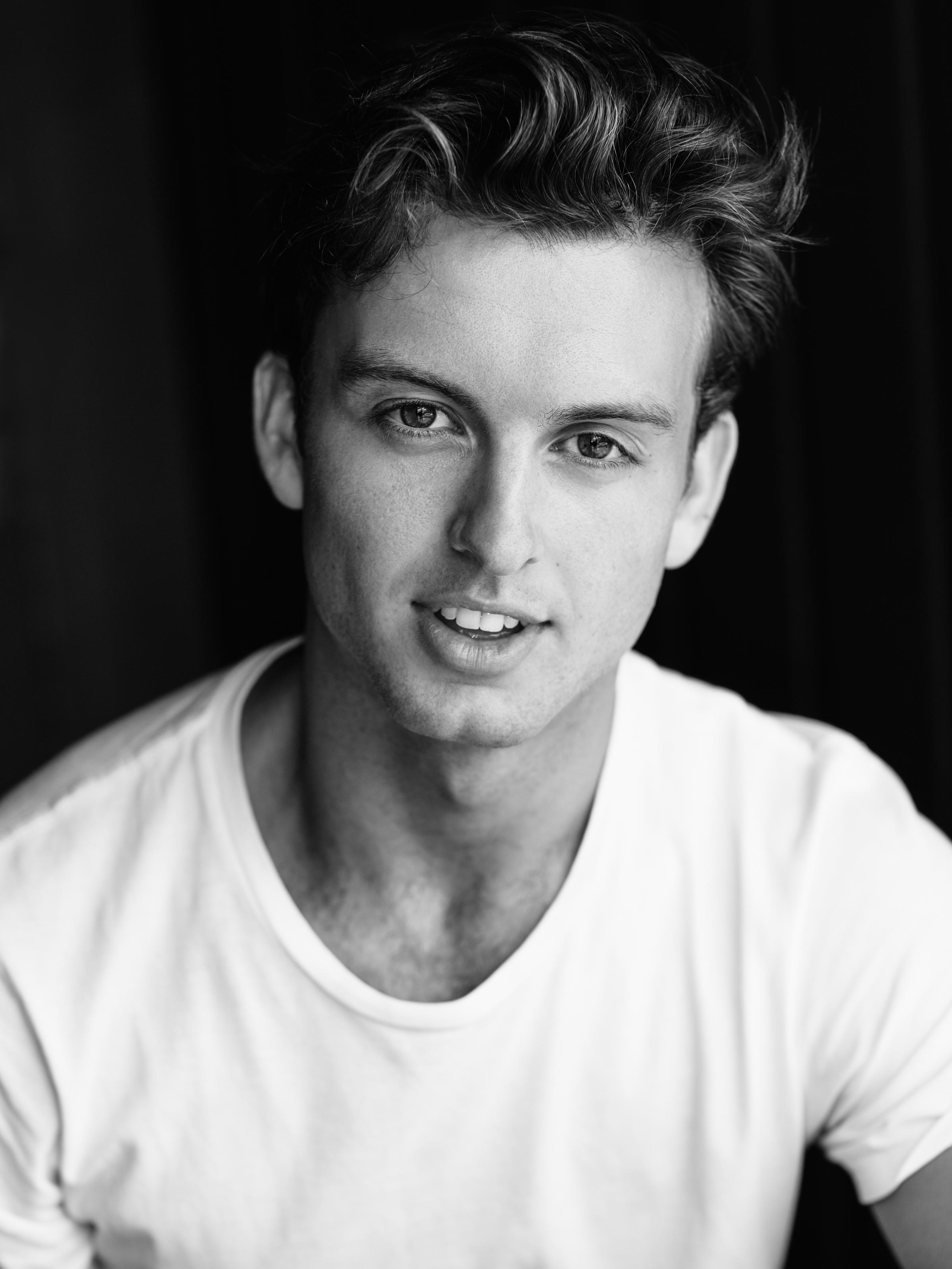 Cameron Robbie image
