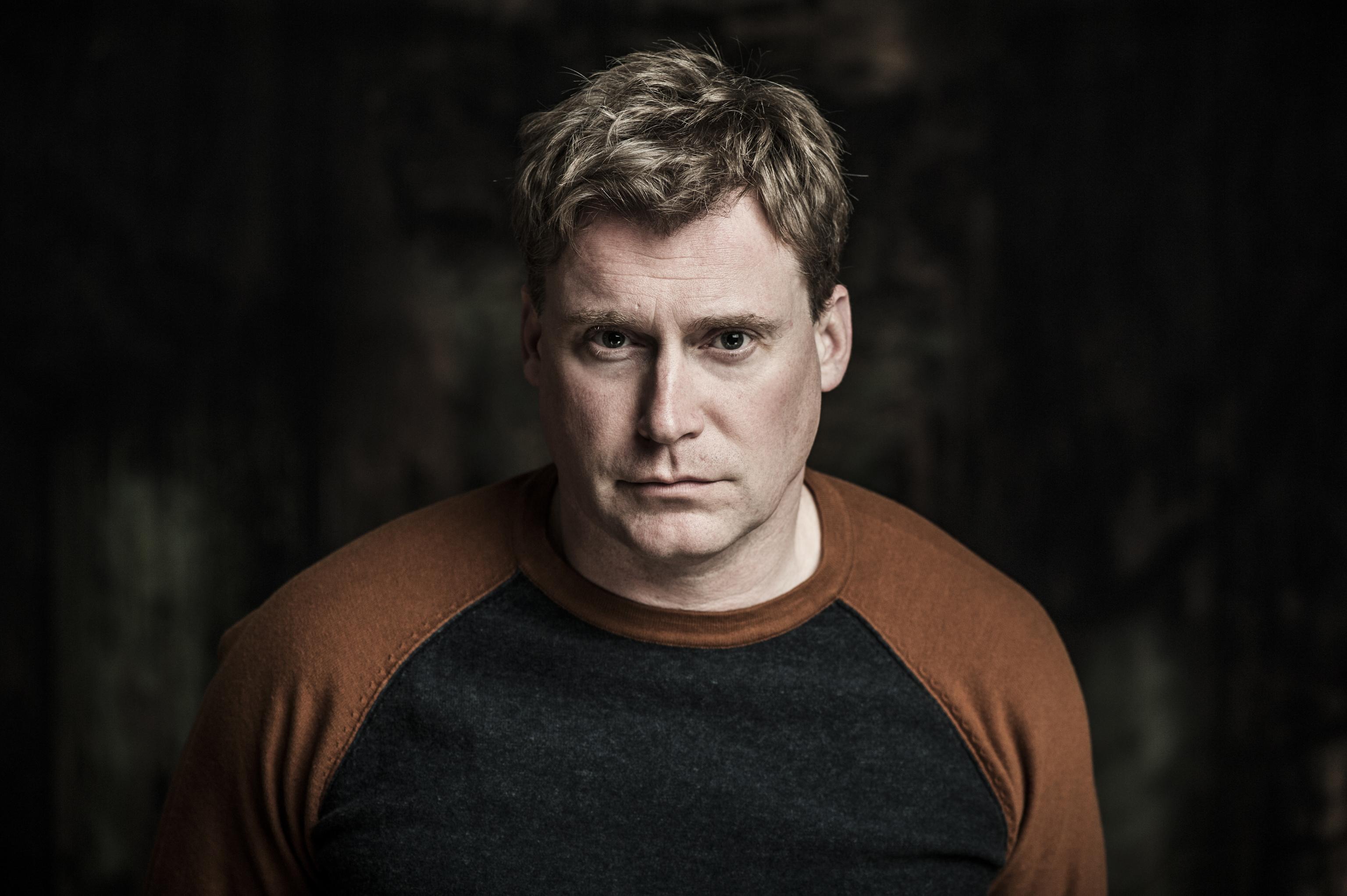 Tim Campbell image