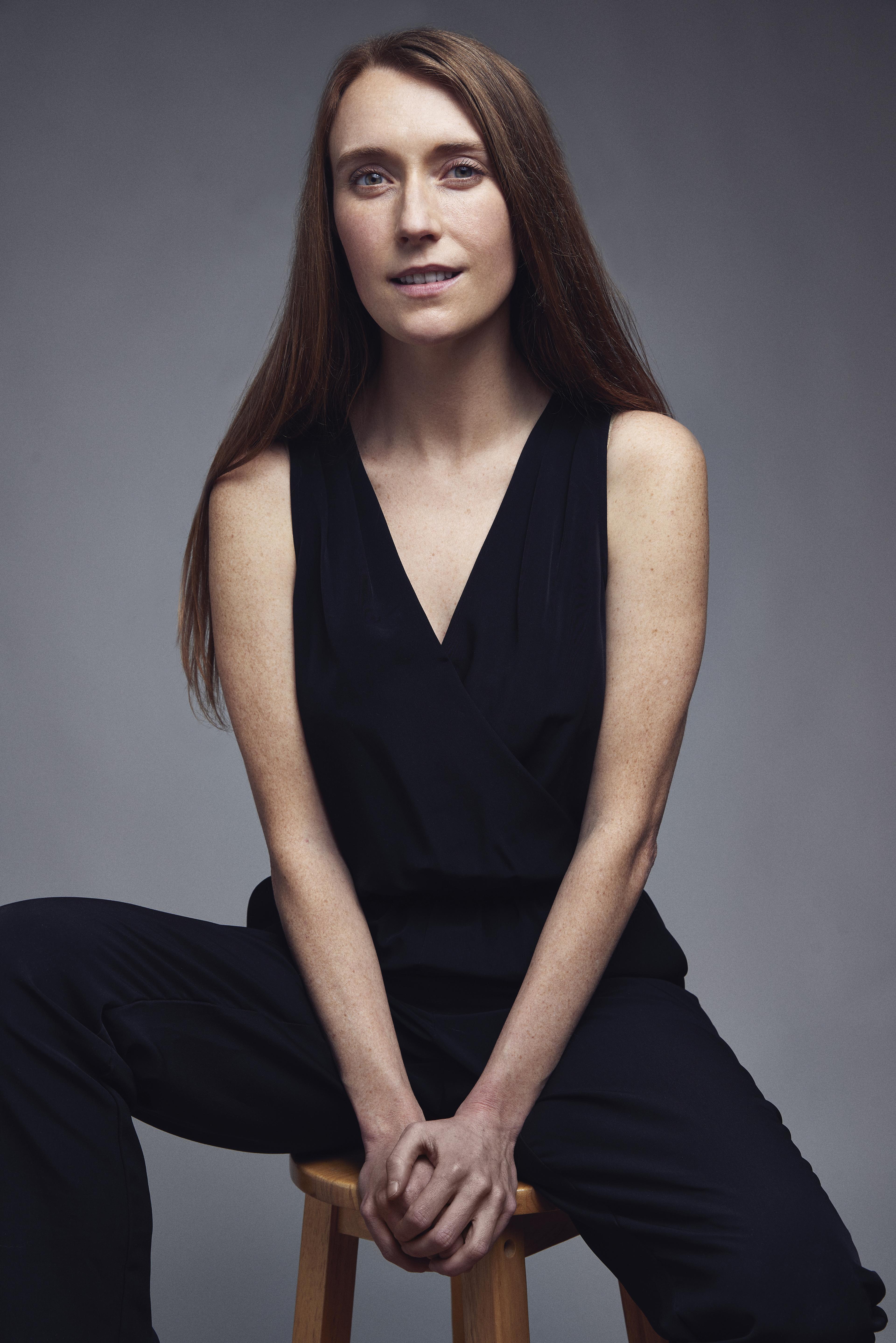 Amy Frear image