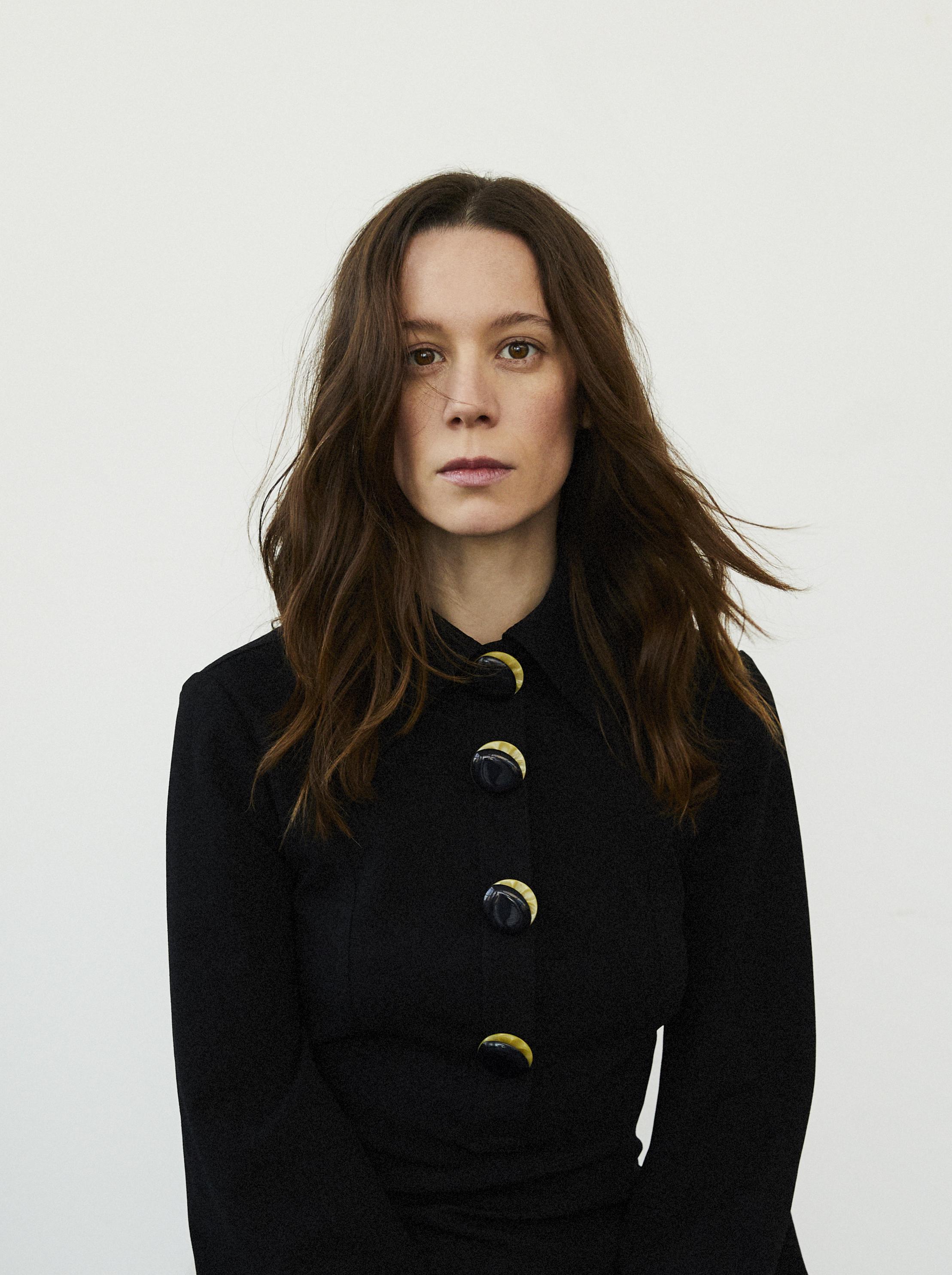 Chloe Pirrie image