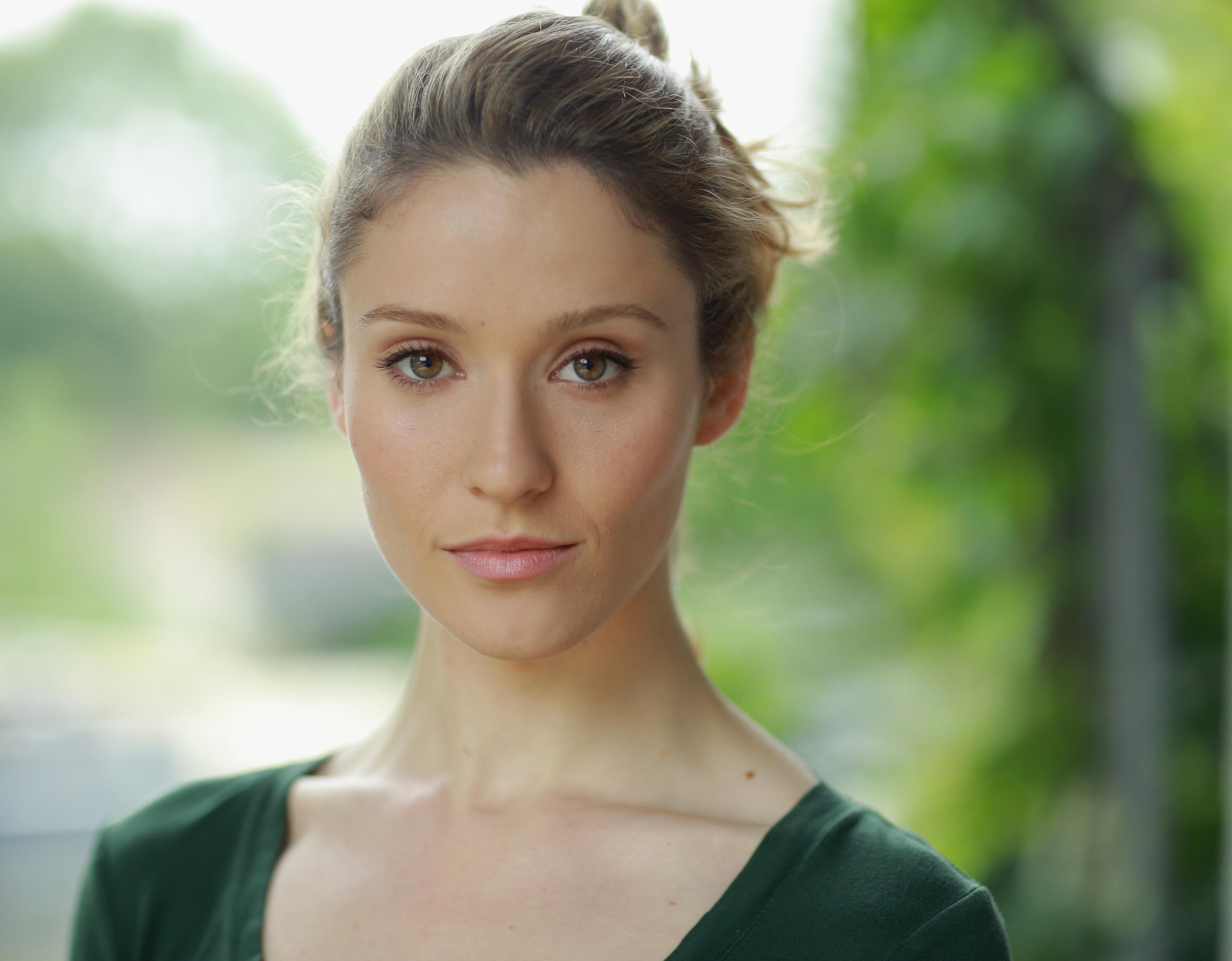 Norma Kuhling image